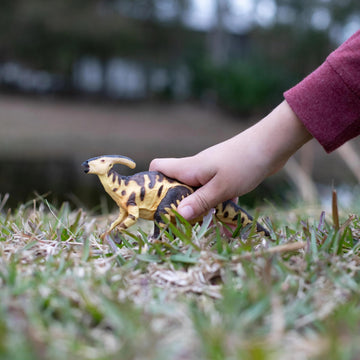 Safari Ltd. Parasaurolophus Figure - Detailed 7.75" Duck-billed Dinosaur Model - Educational Toy for Boys, Girls, and Kids Ages 3+