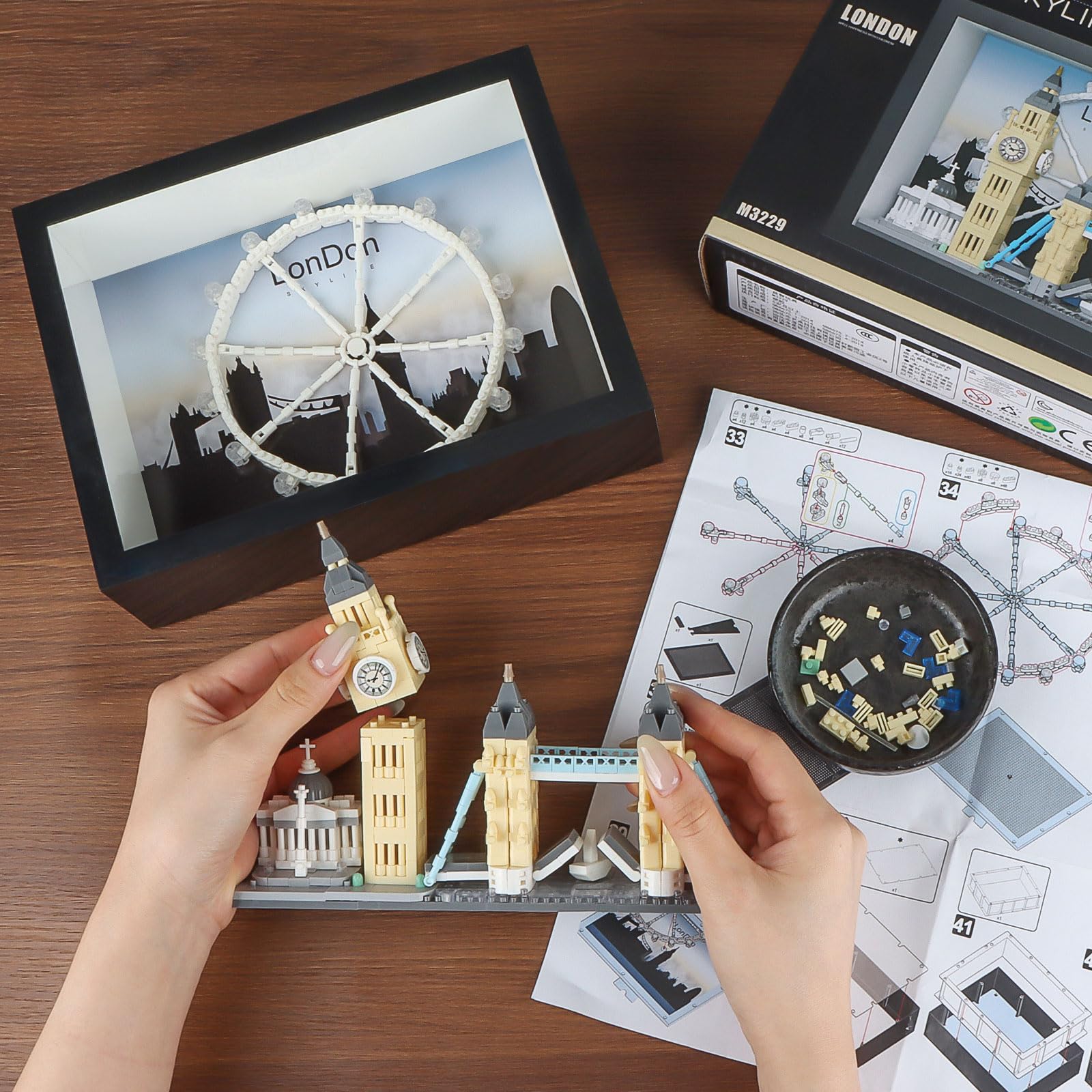 Vziimo London City Skyline Micro Building Set, World Famous Architecture Model 3D Wall Art Home Office Décor Display, Landmarks London Bridge Gift Toy