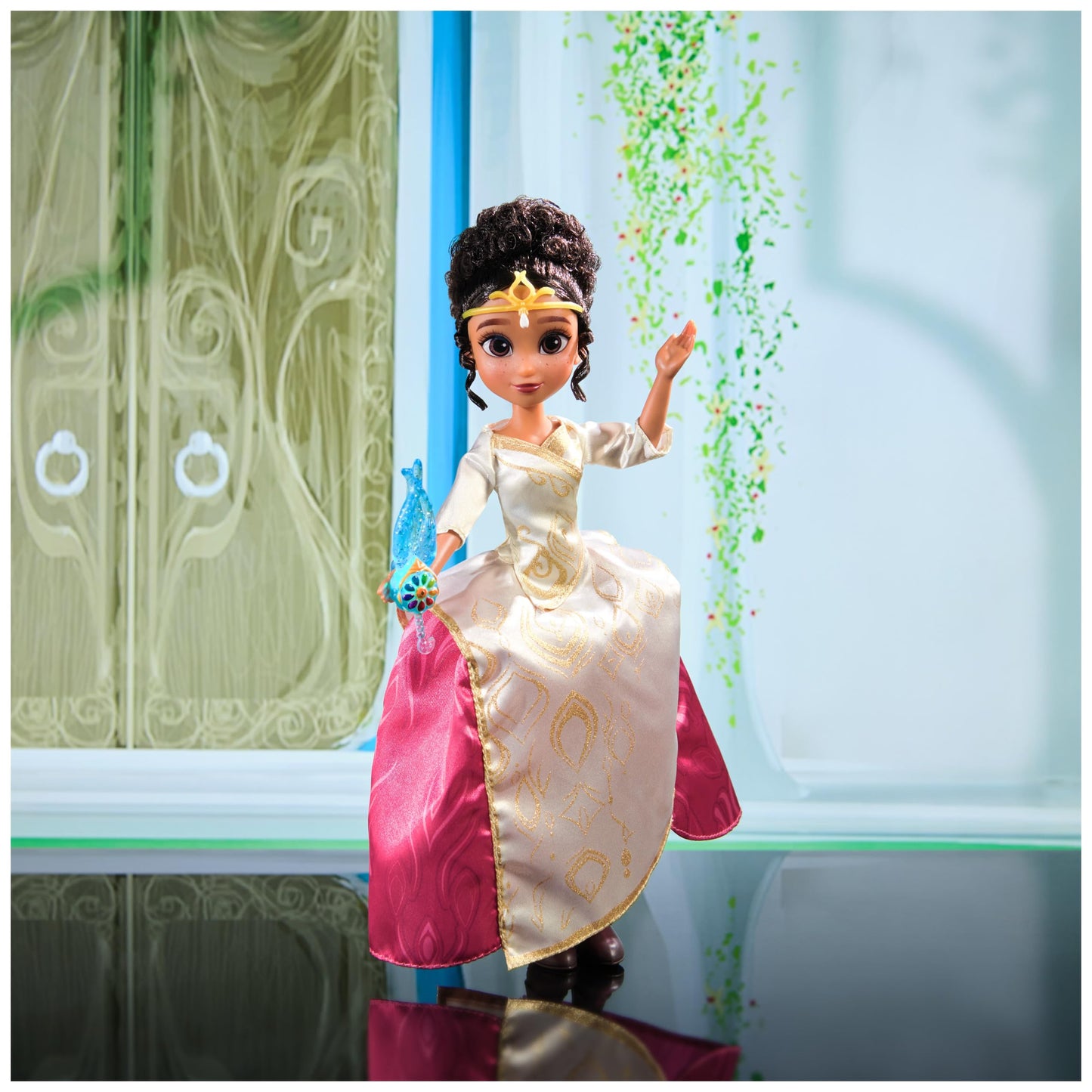 Spellbound, Singing Ellian 9.5-inch Doll with 3 Songs, Sounds & Lights, 3 Doll Accessories, from the Netflix Movie, Kids Toys for Girls & Boys Ages 6+