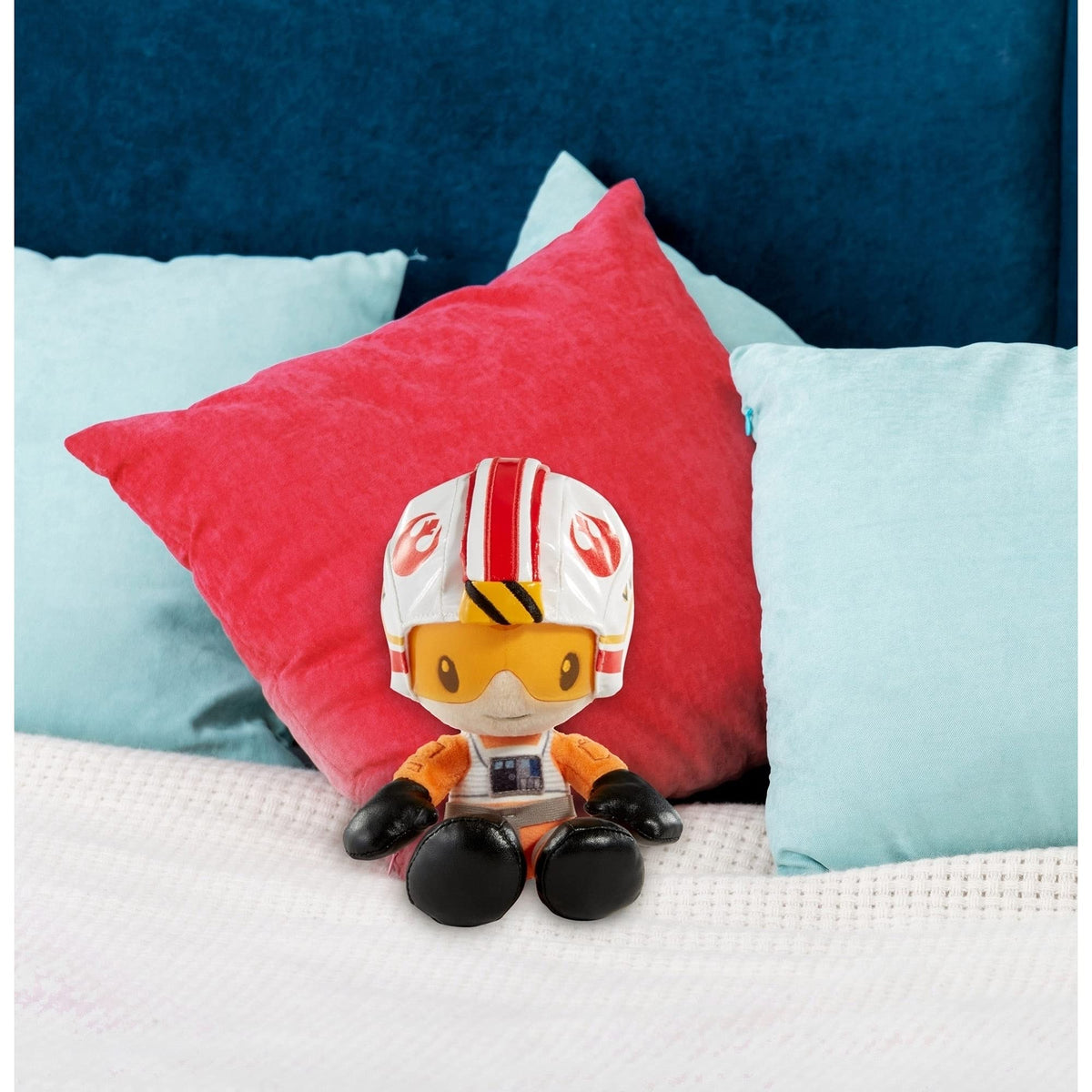 Star Wars Plush 8-in Character Dolls, Soft, Collectible Movie Gift for Fans Age 3 Years Old & Up
