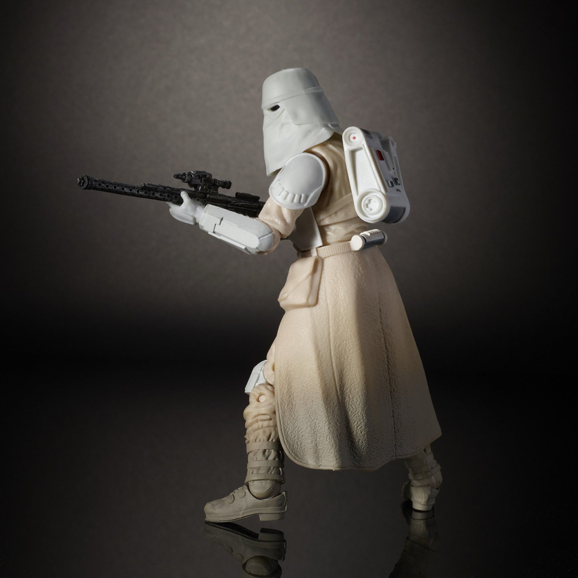 Star Wars The Black Series Snow Trooper Action Figure, 6"
