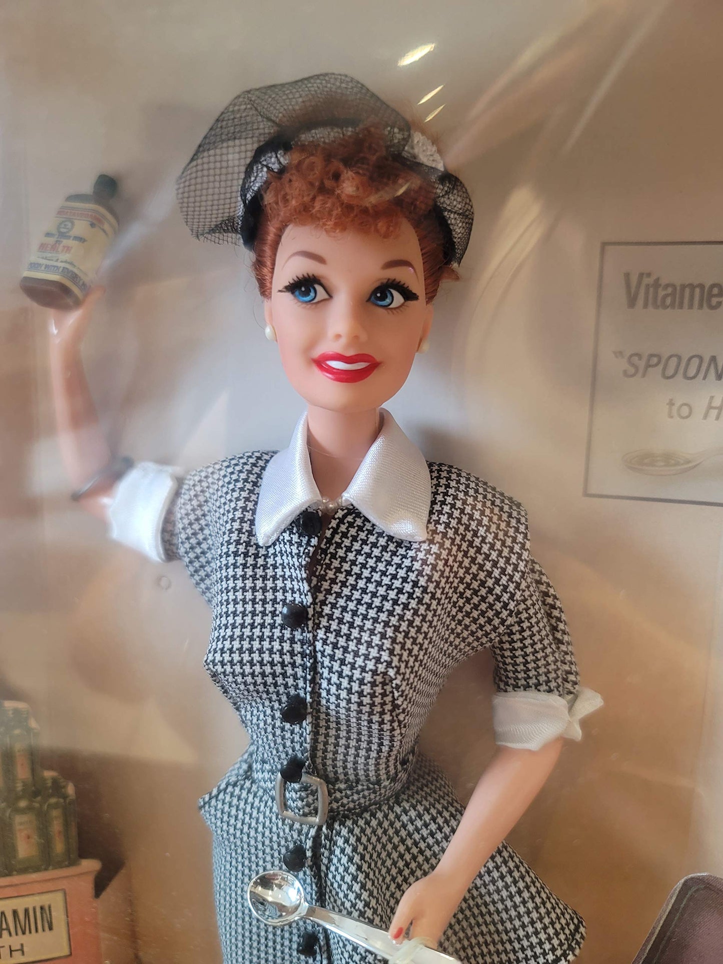 Barbie: I Love Lucy - Lucy Does a TV Commercial
