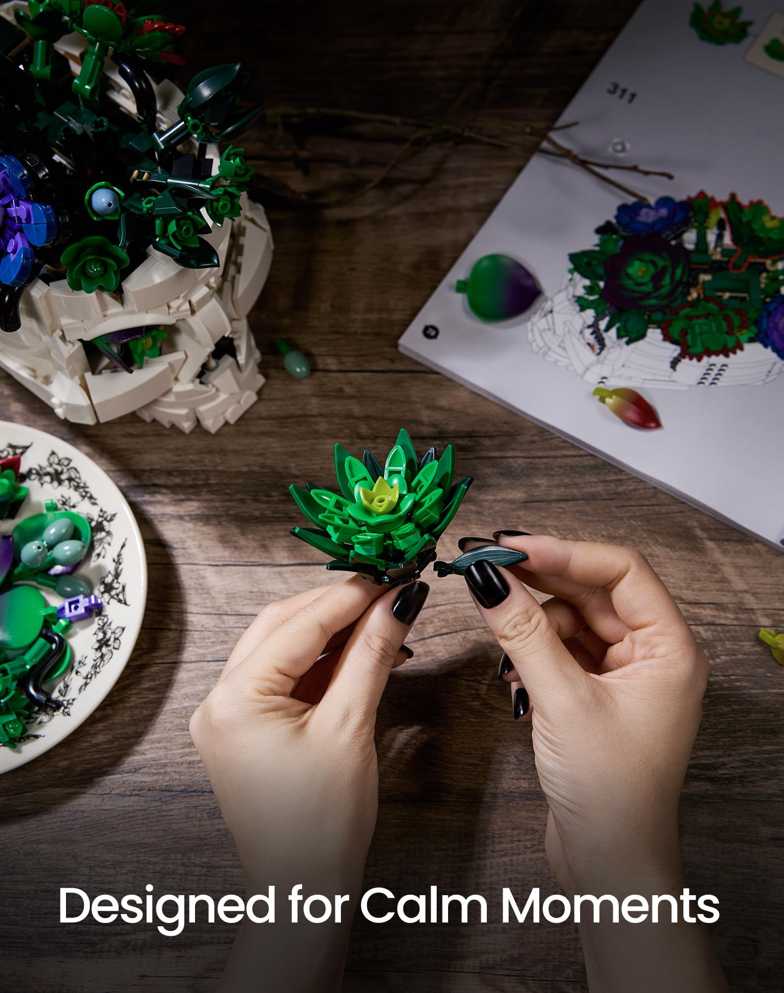 Succulent Skull Planter Flowers Building Set, Botanical Skeleton Pot Collection Building Kit, Horror Plants Home Office Table Decoration Blocks Toys