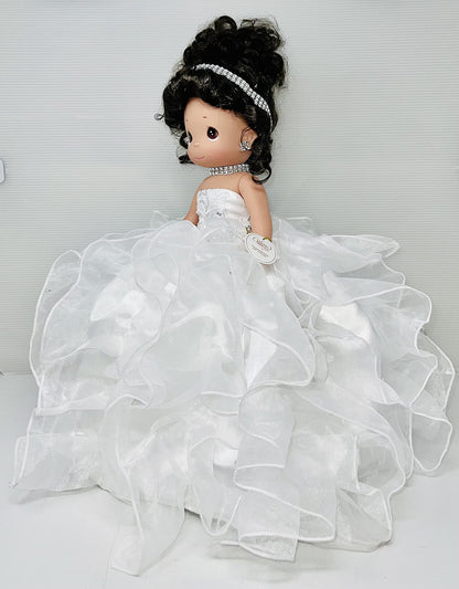 KINNEX COLLECTIONS SINCE 1997 17" Quinceañera Centerpiece Doll - Ruffled Gown, Mis Quince Años Table Decoration & Keepsake ARC8421-1R (White)