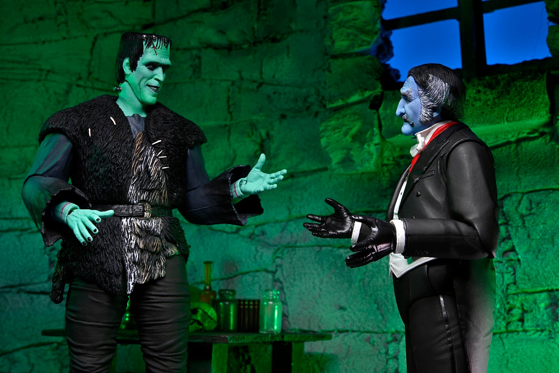 NECA - Rob Zombie's The Munsters - Ultimate Count 7" Action Figure