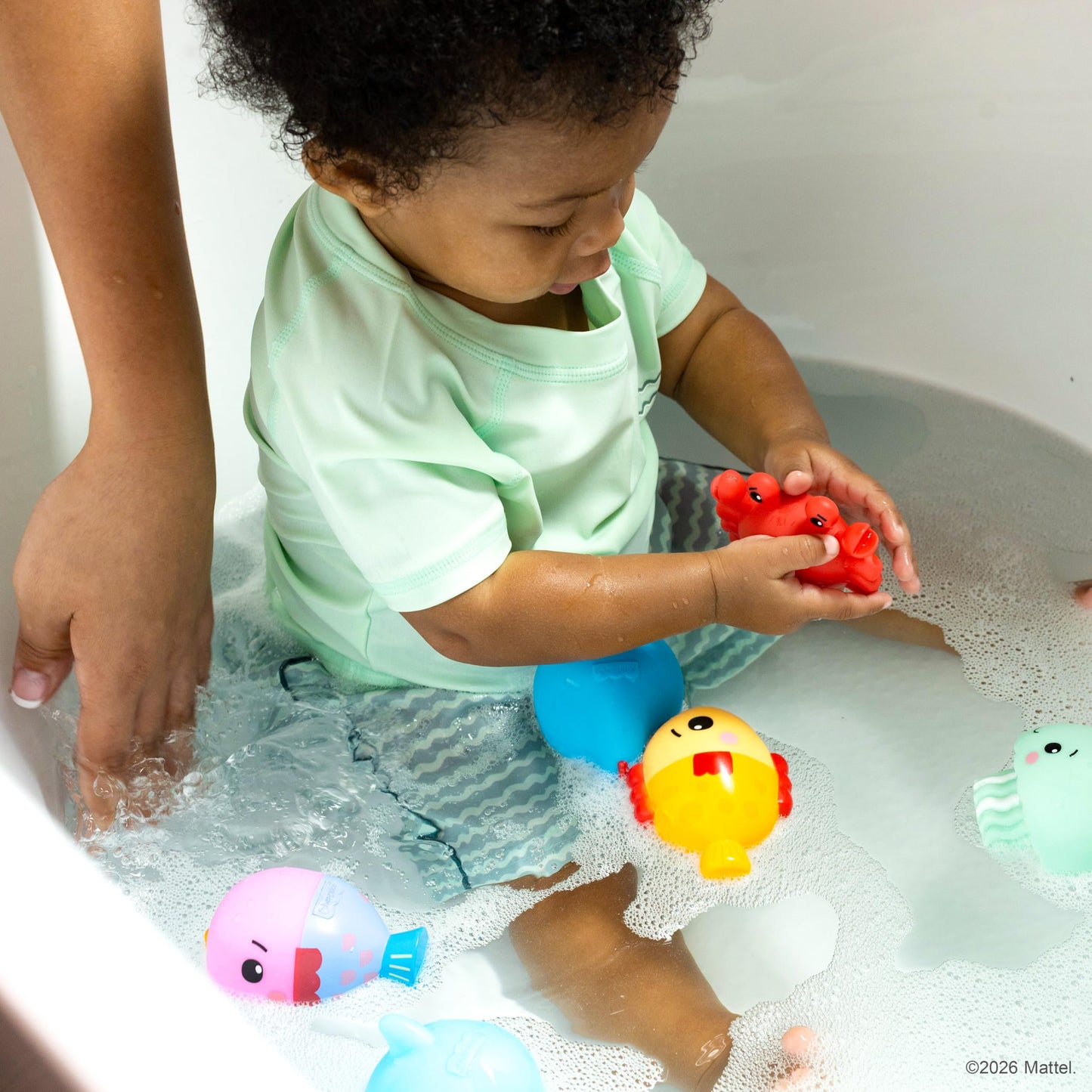 Fisher-Price™ Ocean Pal Floats Bath Toys, 6-Piece Floating Ocean Animal Bath Toy Set for Babies & Toddlers 6M+, No Water Trapping Design