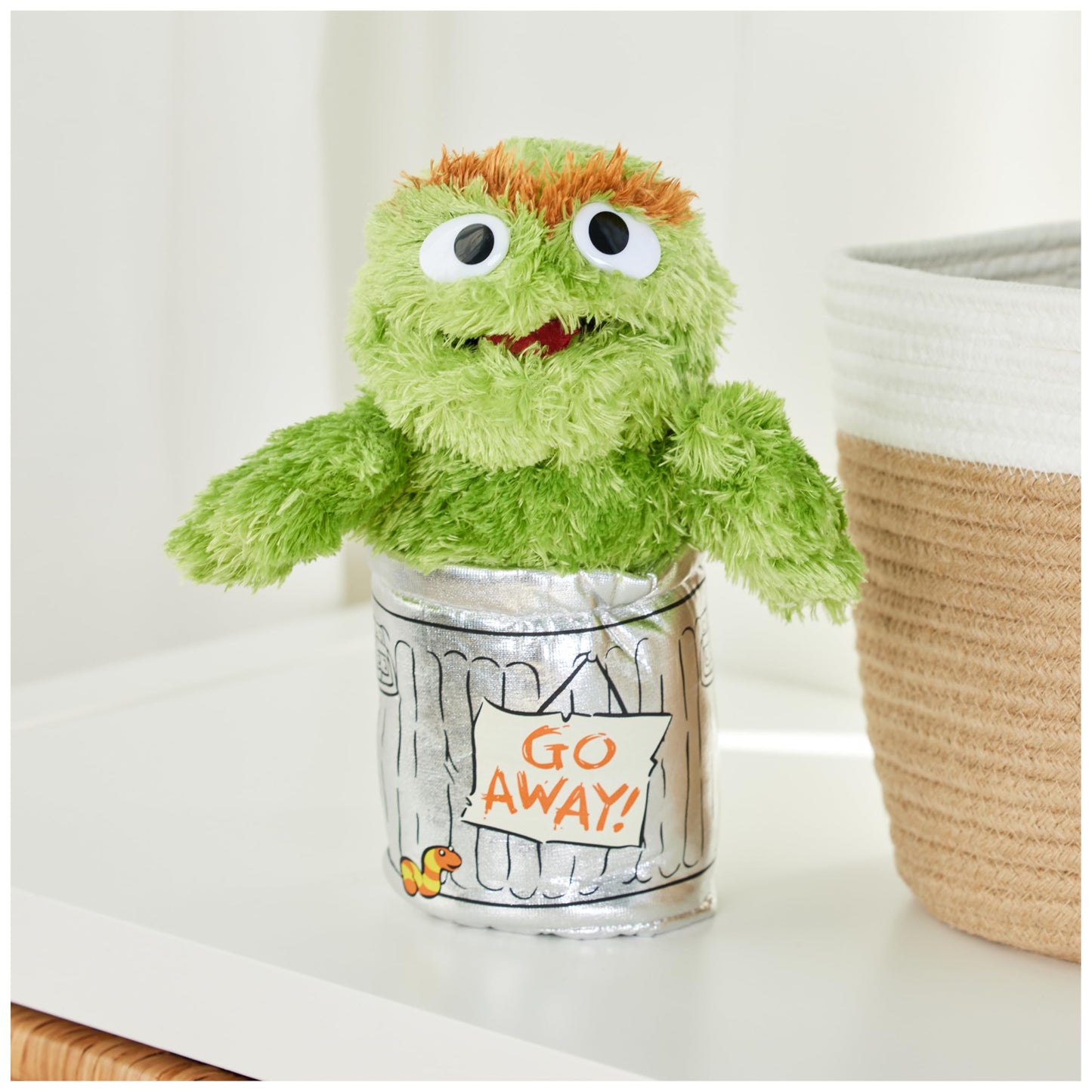 GUND Sesame Street Oscar the Grouch 10-Inch Muppet Plush Toy for Ages 1+