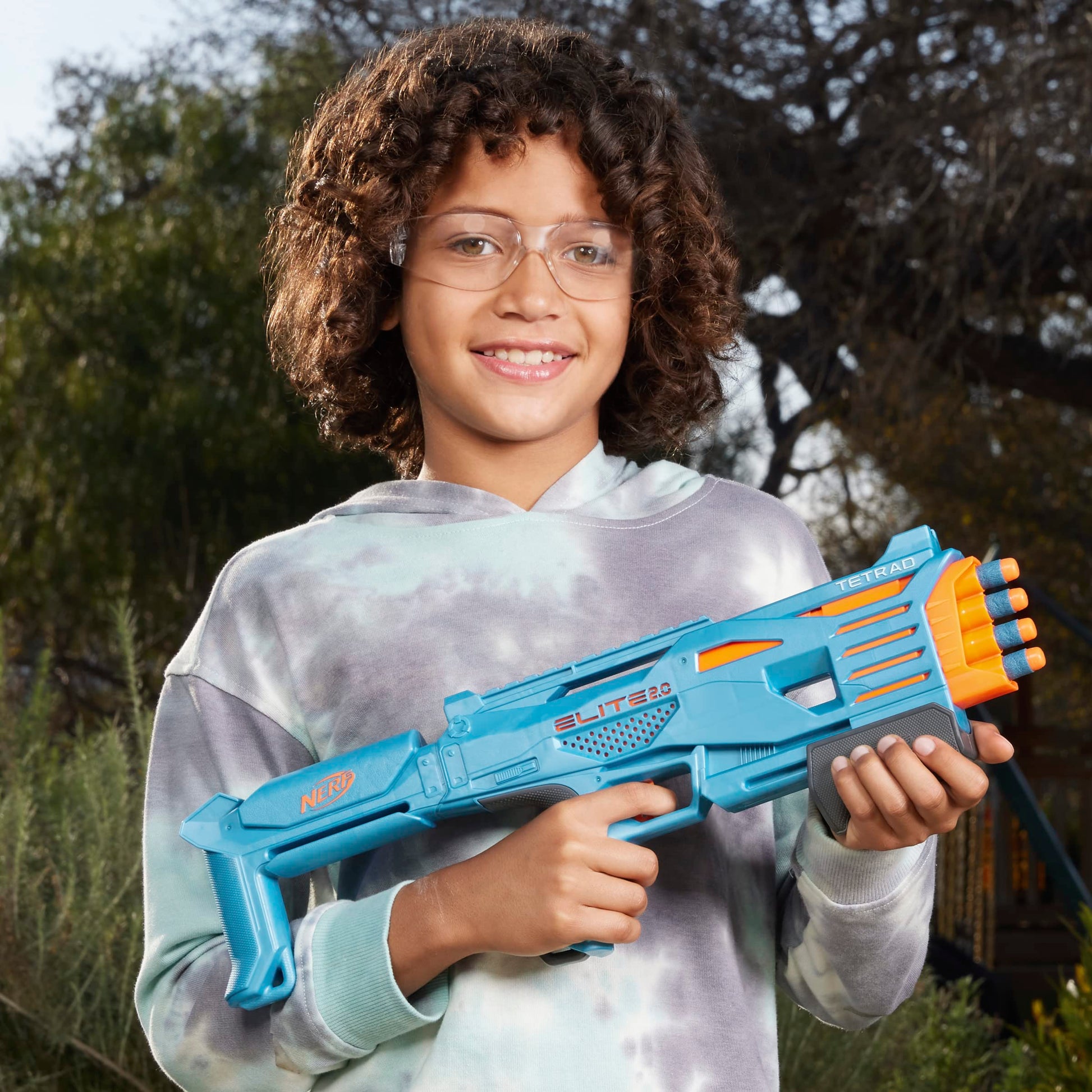 Nerf Elite 2.0 Tetrad QS-4 Blaster, Includes 4 Nerf Elite Darts, 4-Barrel Blasting, Tactical Rail for Customizing Capability, Pump Action