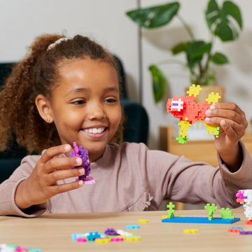 PLUS PLUS Learn to Build Pets, 275 Pieces - Interlocking Mini Building Blocks, 3D Puzzle Stem Toy for Kids, Birthday Gifts for Girls & Boys