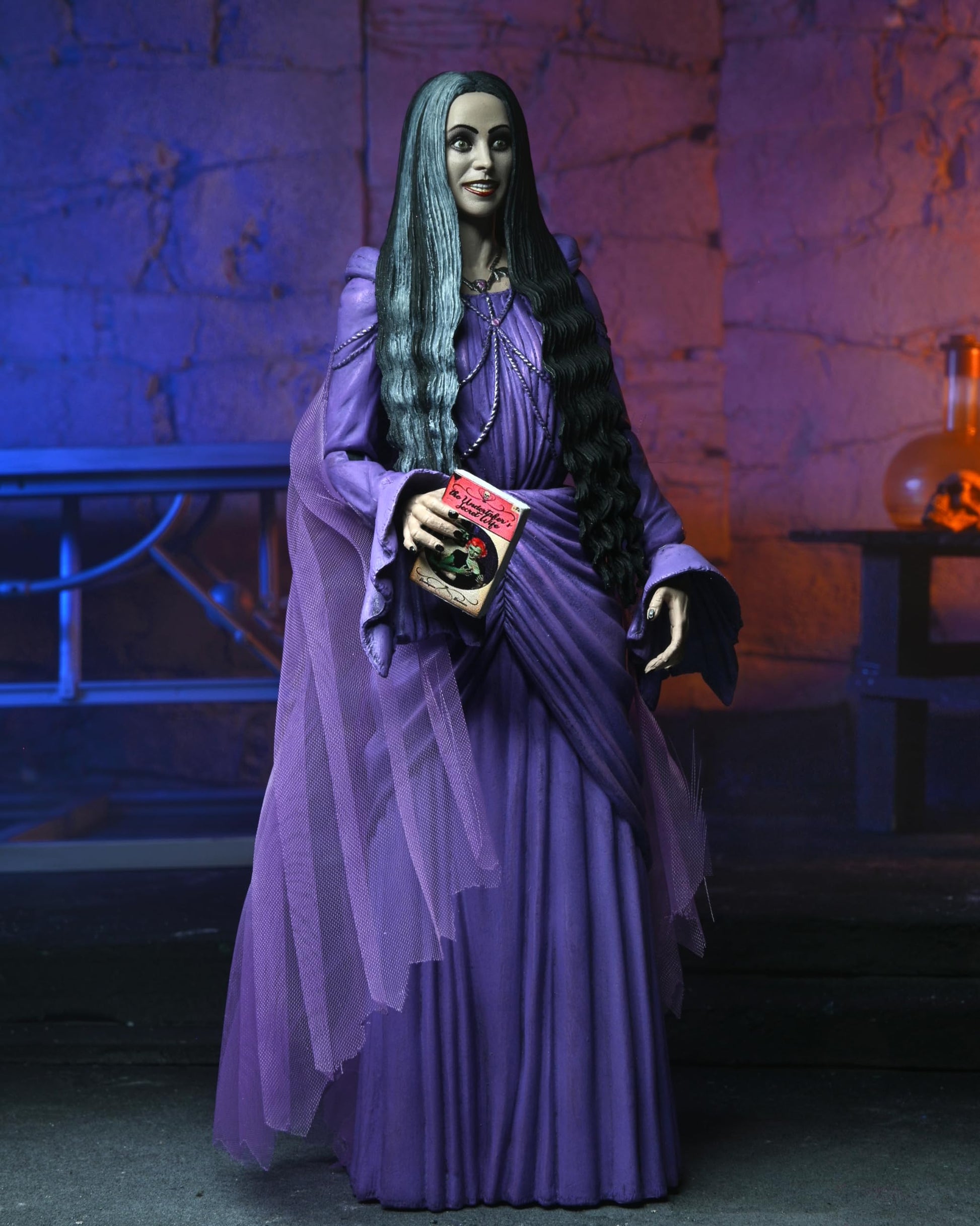 NECA Rob Zombie's The Munsters Figurine Ultimate Lily Munster 18 cm