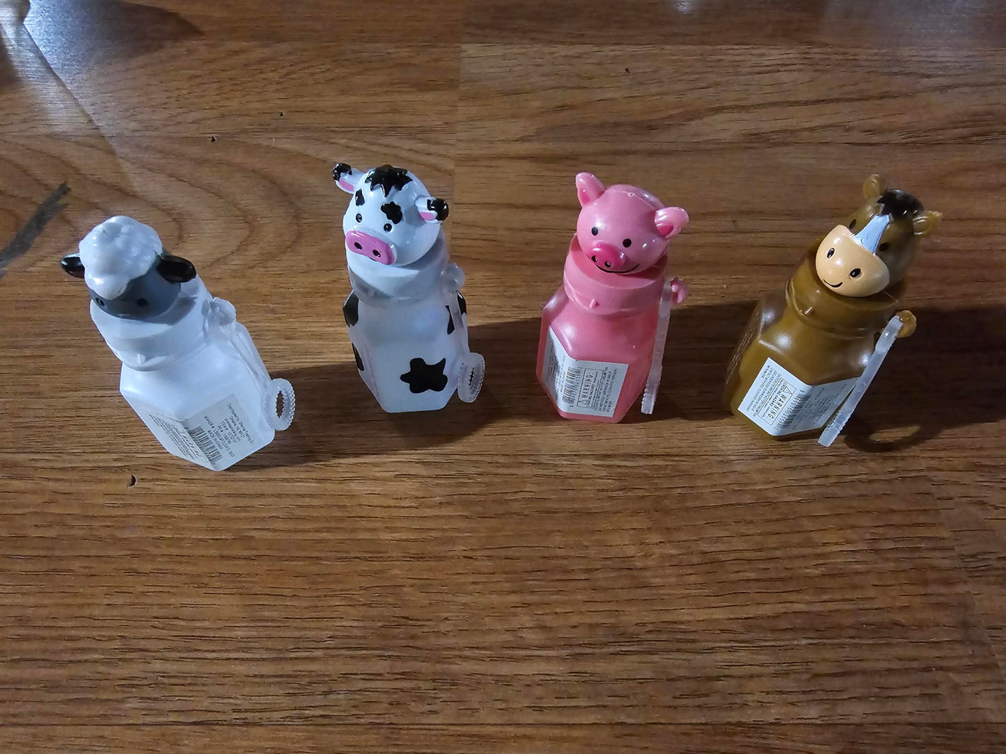 Fun Express Barnyard Bubble Bottles (Set of 12) Farm Animal Designs Include Horse, Sheep, Pig and Cow - VBS Vacation Bible School Supplies/Decor