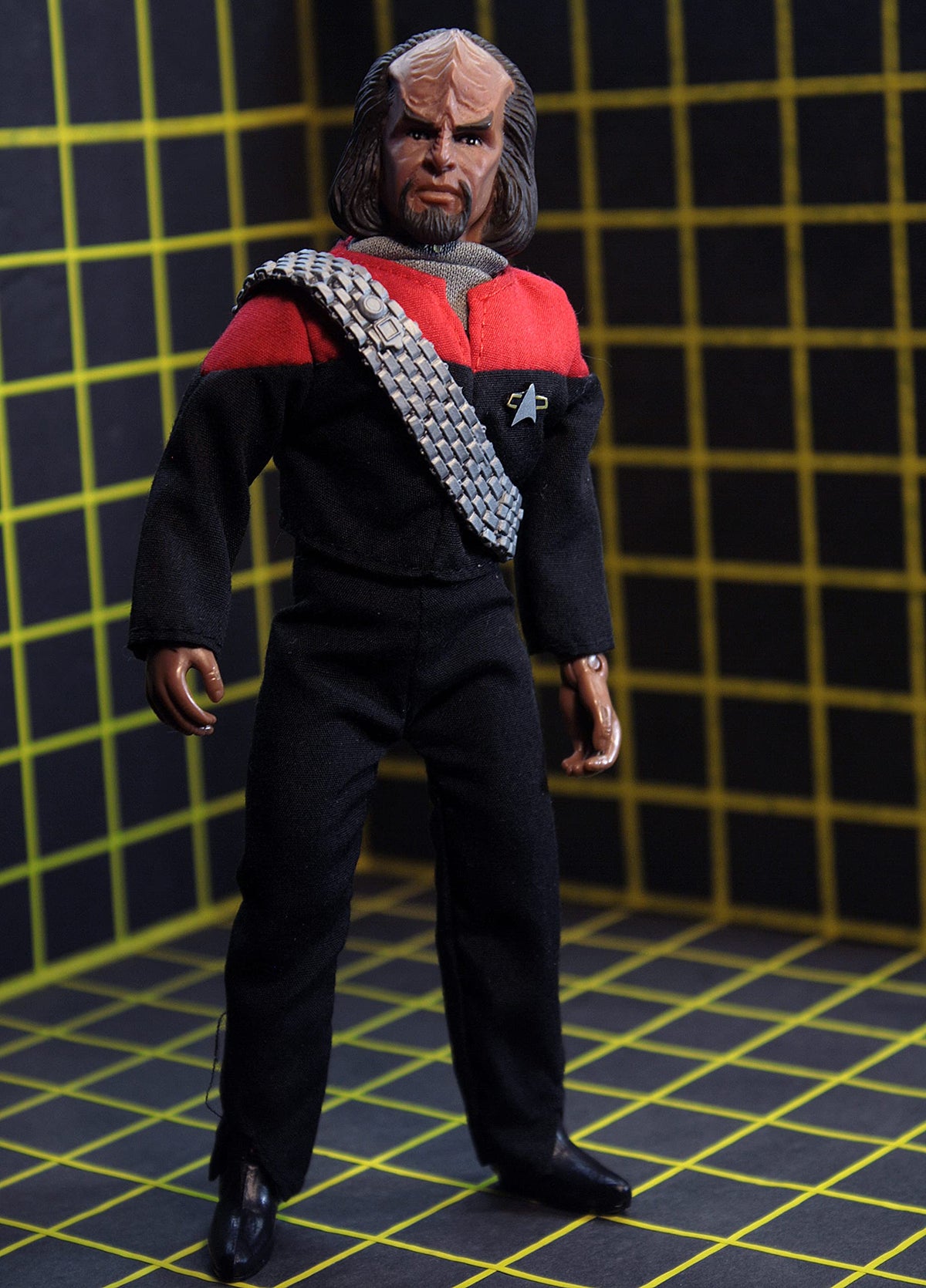 Star Trek: Deep Space Nine - Lt. Worf 8-Inch Action Figure
