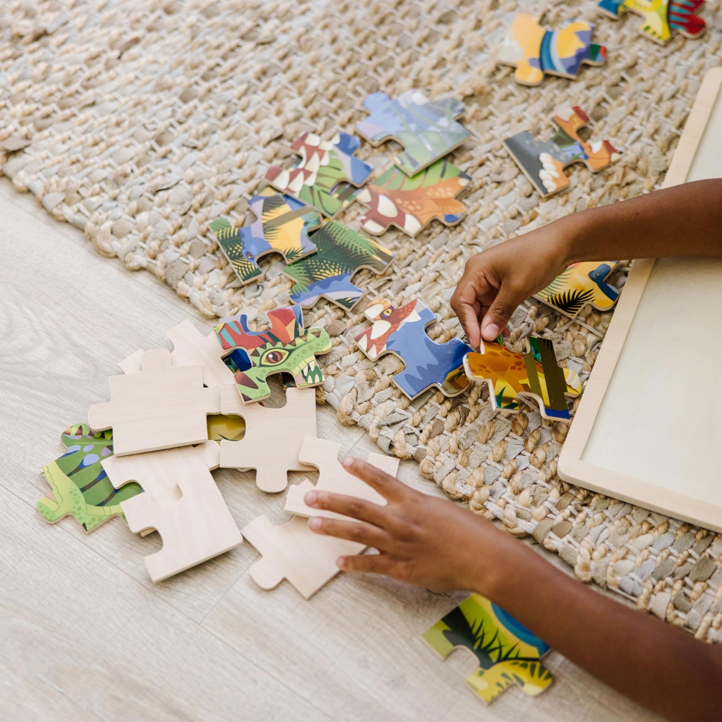 Melissa & Doug Dinosaurs Wooden Jigsaw Puzzle with Storage Tray (24 pcs)