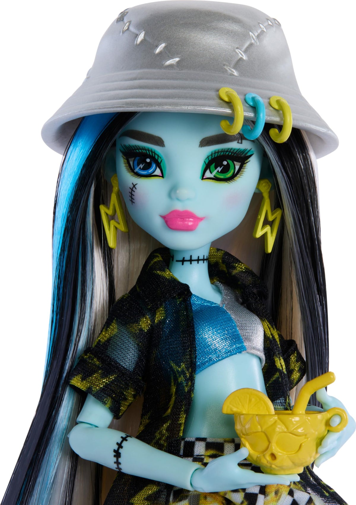 Monster High Scare-adise Island Frankie Stein Doll with Swimsuit, Coverup & Beach Accessories Like Hat, Volleyball & Tote