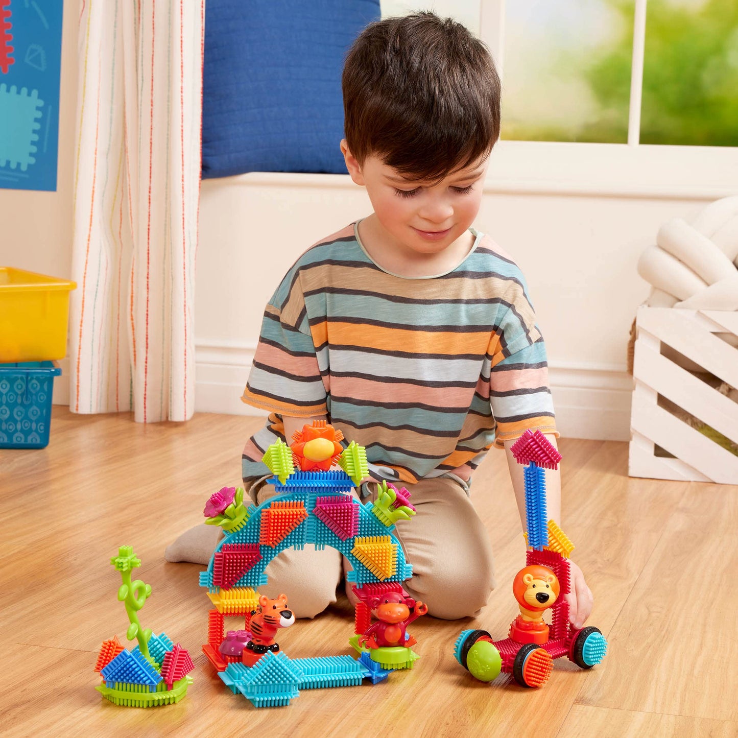 Battat - Bristle Blocks - STEM Interlocking Building Blocks - 54 Pieces Playset - Reusable Storage Bucket - Developmental Toys for Toddlers & Kids