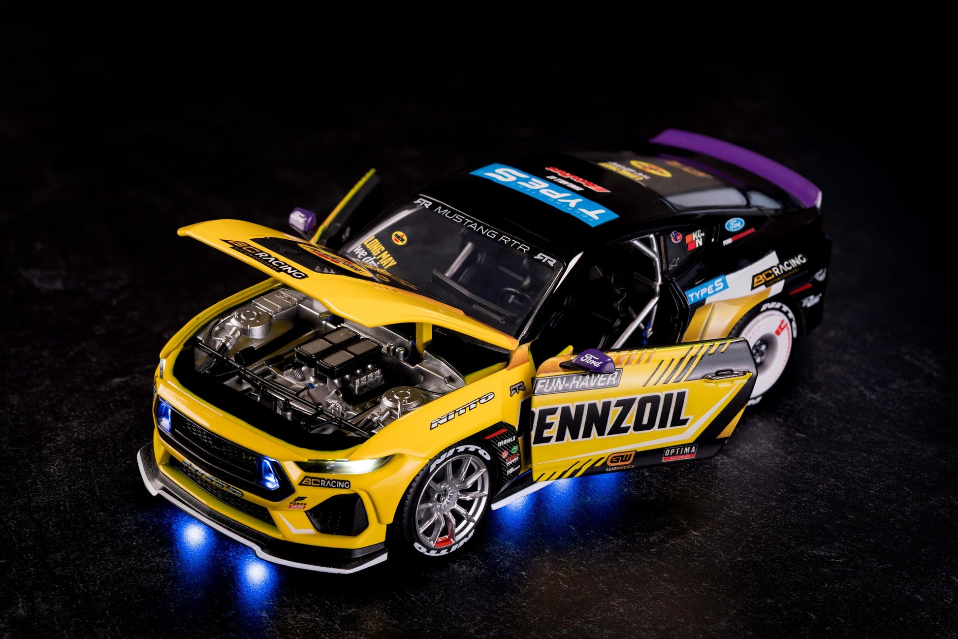 Jada Toys Pennzoil 2023 Ford Mustang RTR Chelsea Denofa Die Cast Car 1 24 Scale Championship Livery Collectible Model