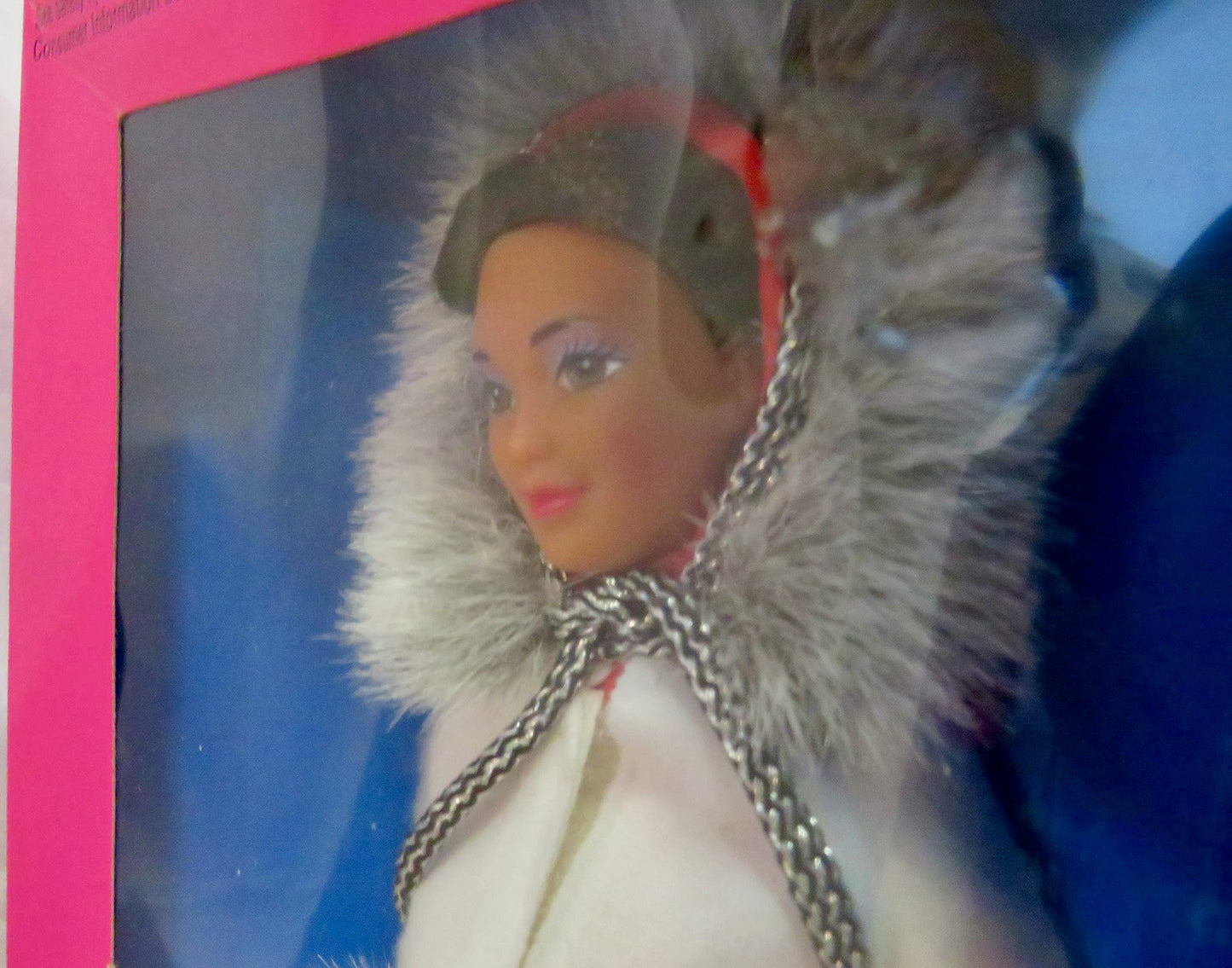 Dolls of the World Collection-Eskimo Barbie-Special Edition-1990