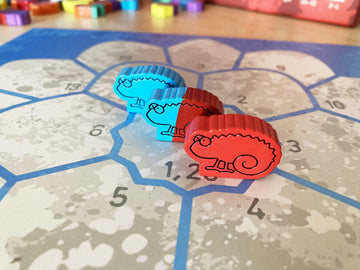 Life of a Chameleon | Mensa Select Strategic Board Game for Adults and Families | Eat Bugs, Avoid Snakes
