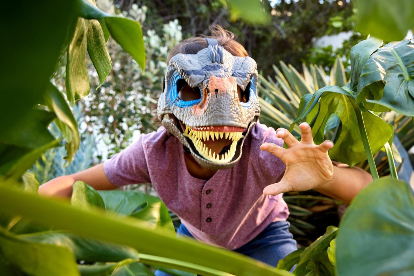 Mattel Jurassic World Snarlin Sounds Velociraptor Role Play Mask