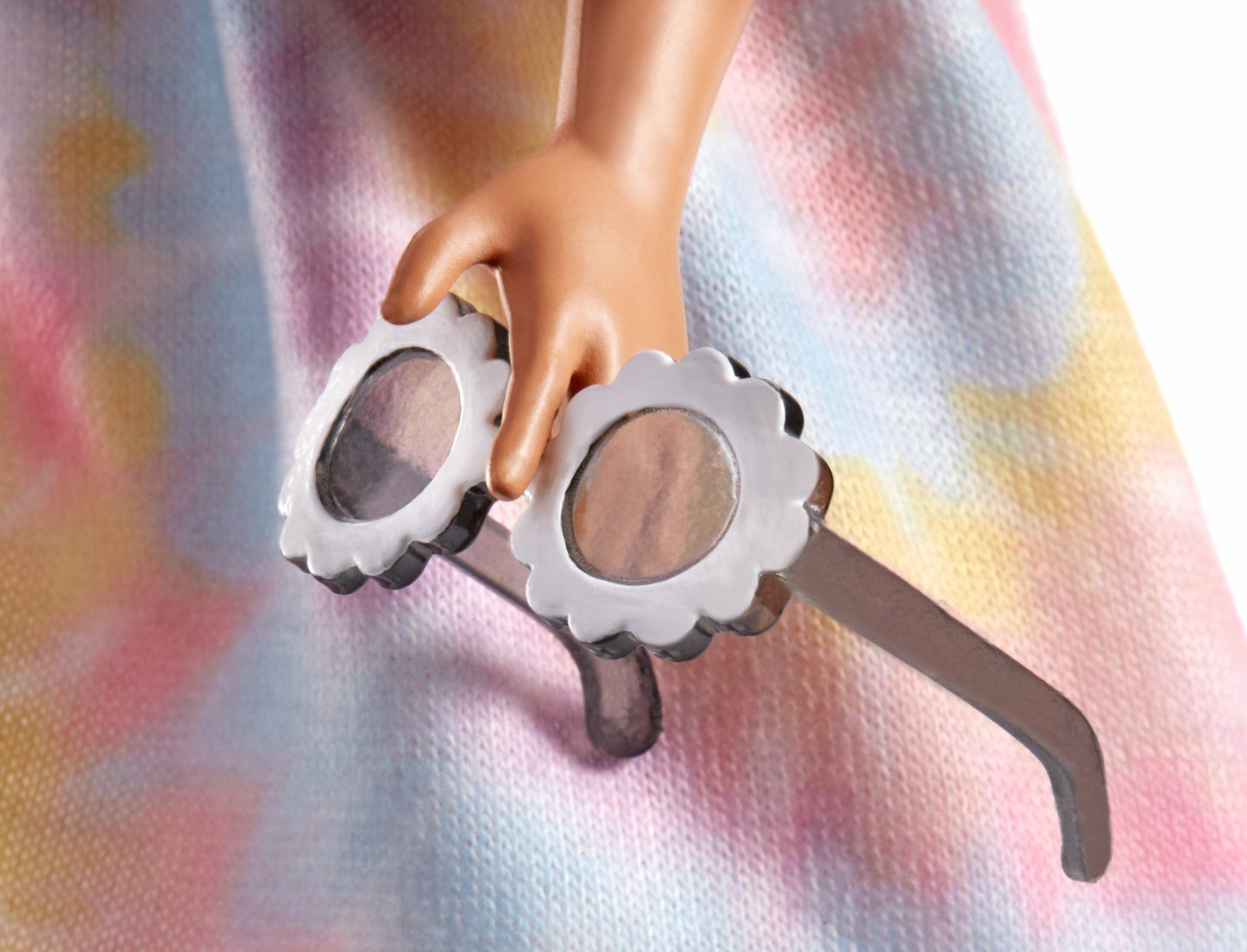 Barbie Fashionistas Dolls to Tie Dye for, Brown