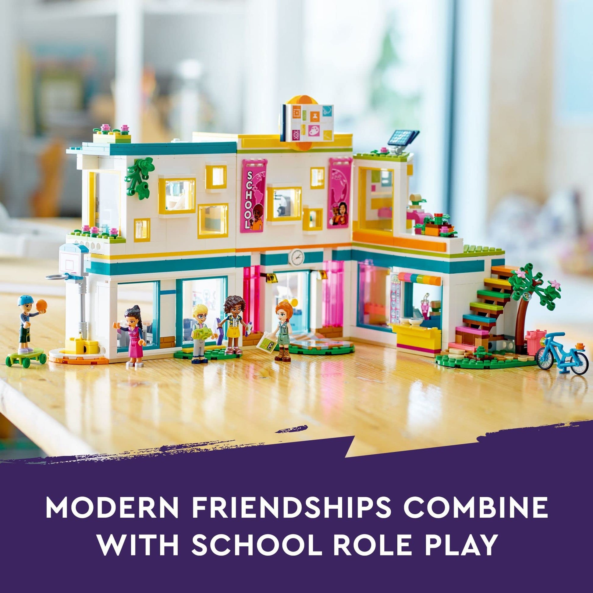 LEGO Friends Heartlake International School 41731, Building Toy with 5 Mini-Dolls and Accessories, Pretend Play School Classroom Building Kit, Gift