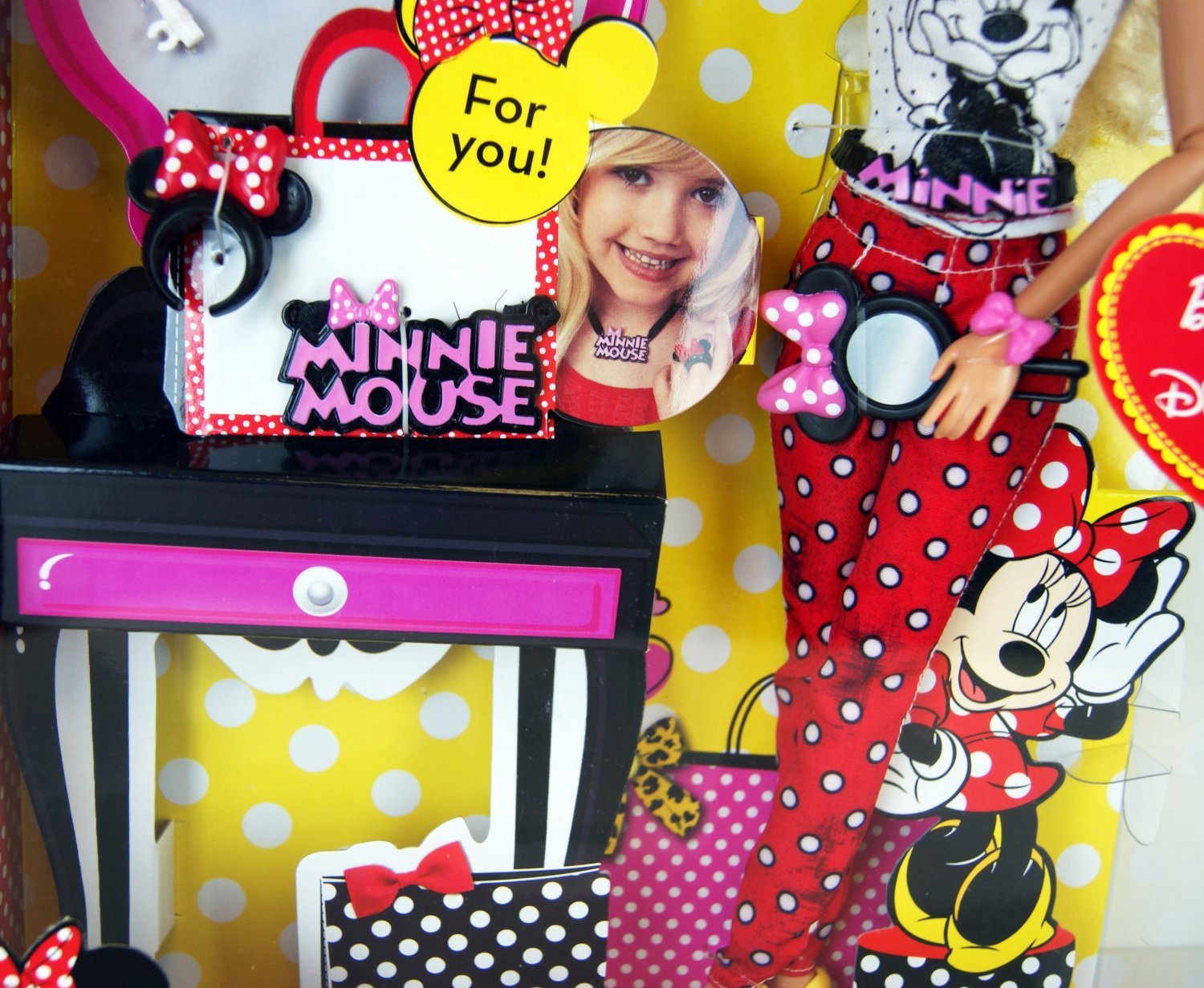 Barbie Doll and Minnie Mouse Love For you. Barbie Loves Disney