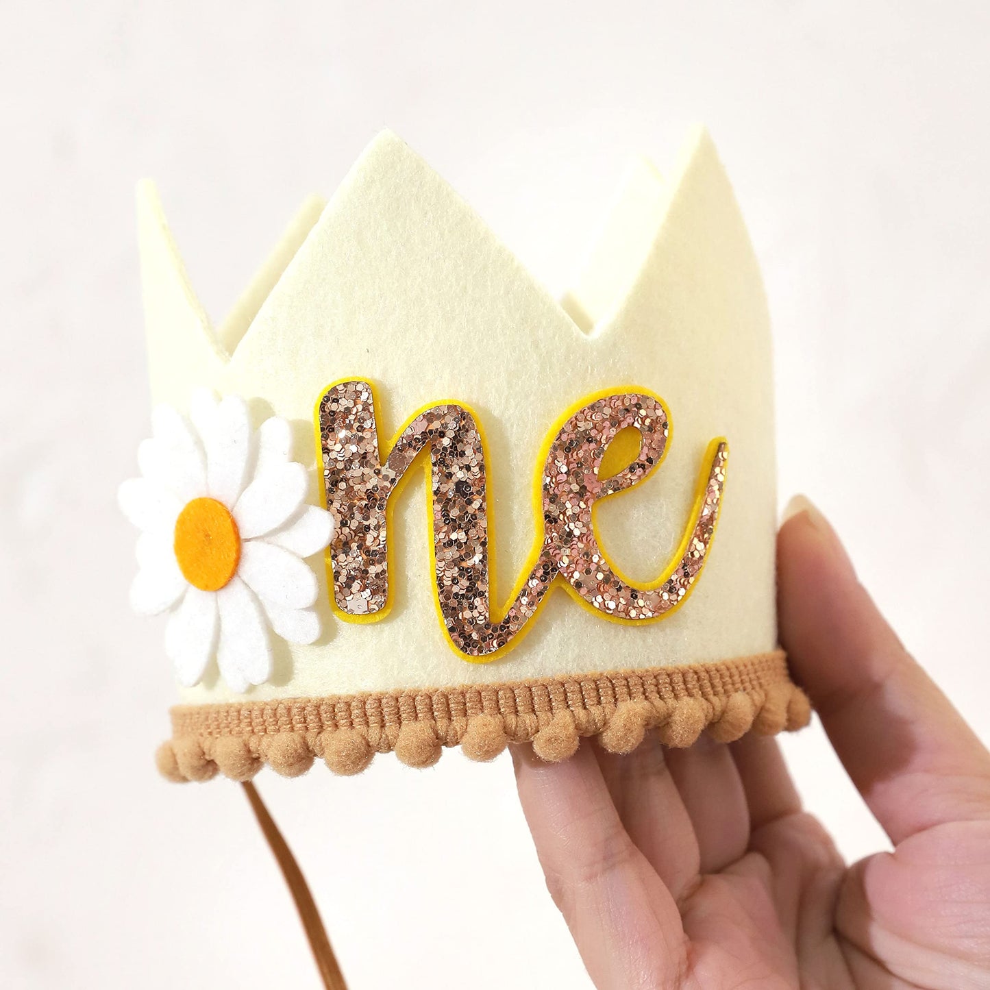 Agkvw Daisy 1st Birthday Crown - Groovy Hippie Style Costume Headwear, Felt Cloth, Handmade, Reusable, Velcro and Elastic Bands, Cream Brown