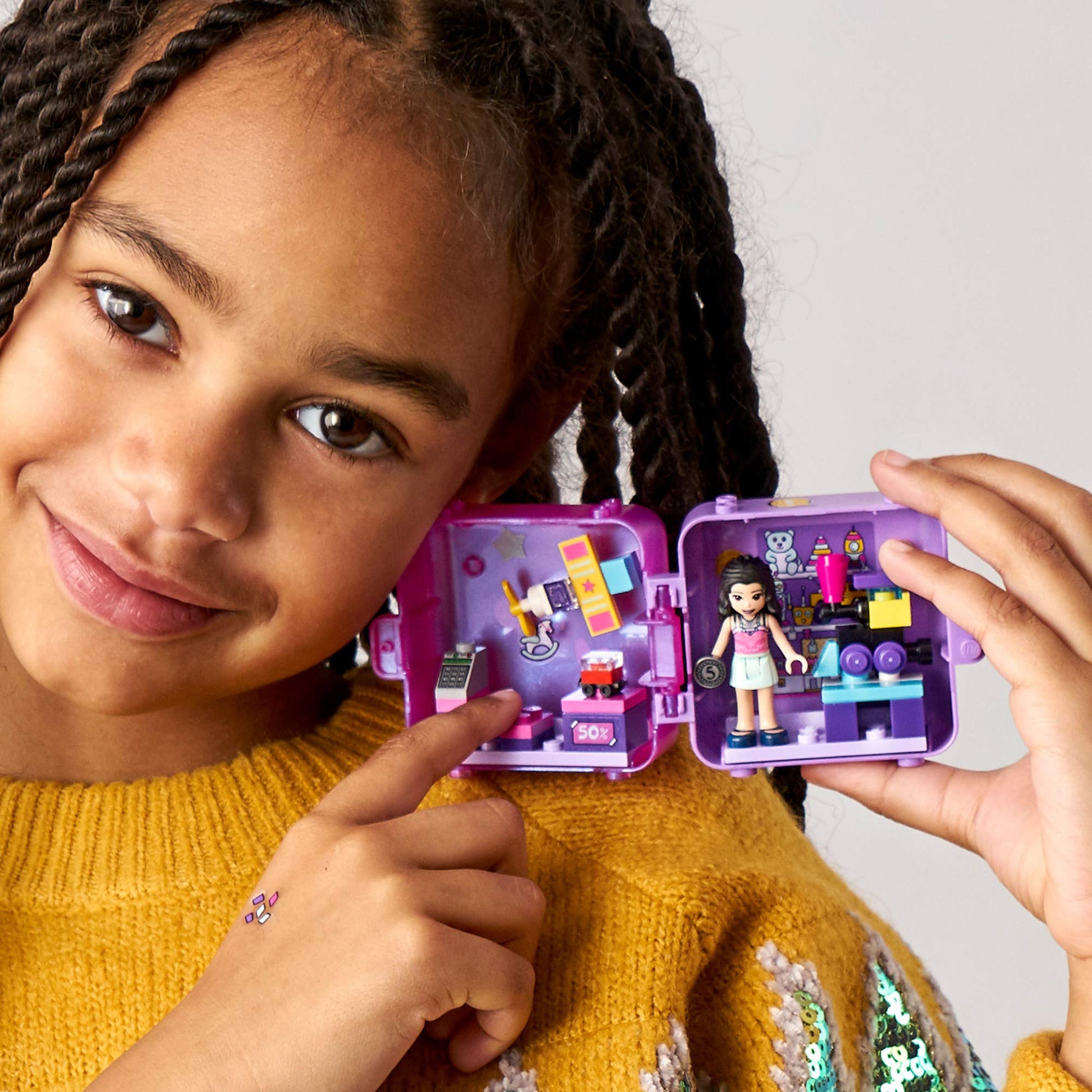 LEGO Friends Emma’s Shopping Play Cube 41409 Building Kit, Includes a Collectible Mini-Doll, for Imaginative Play, New 2020 (49 Pieces)
