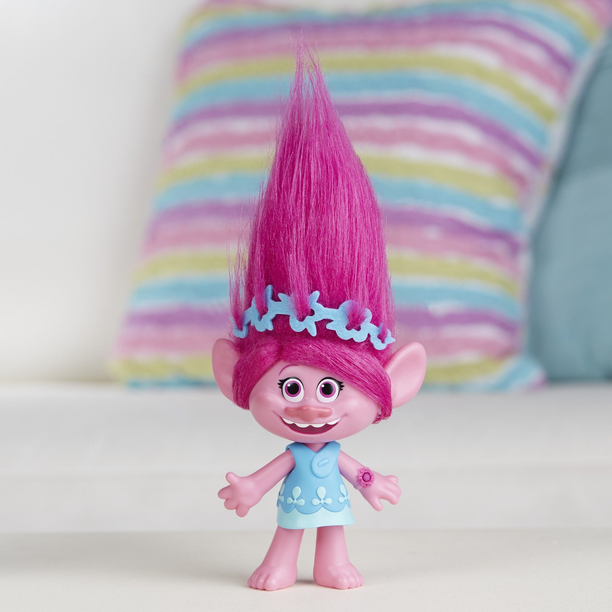 DreamWorks Trolls Poppy Hug Time Harmony Figure