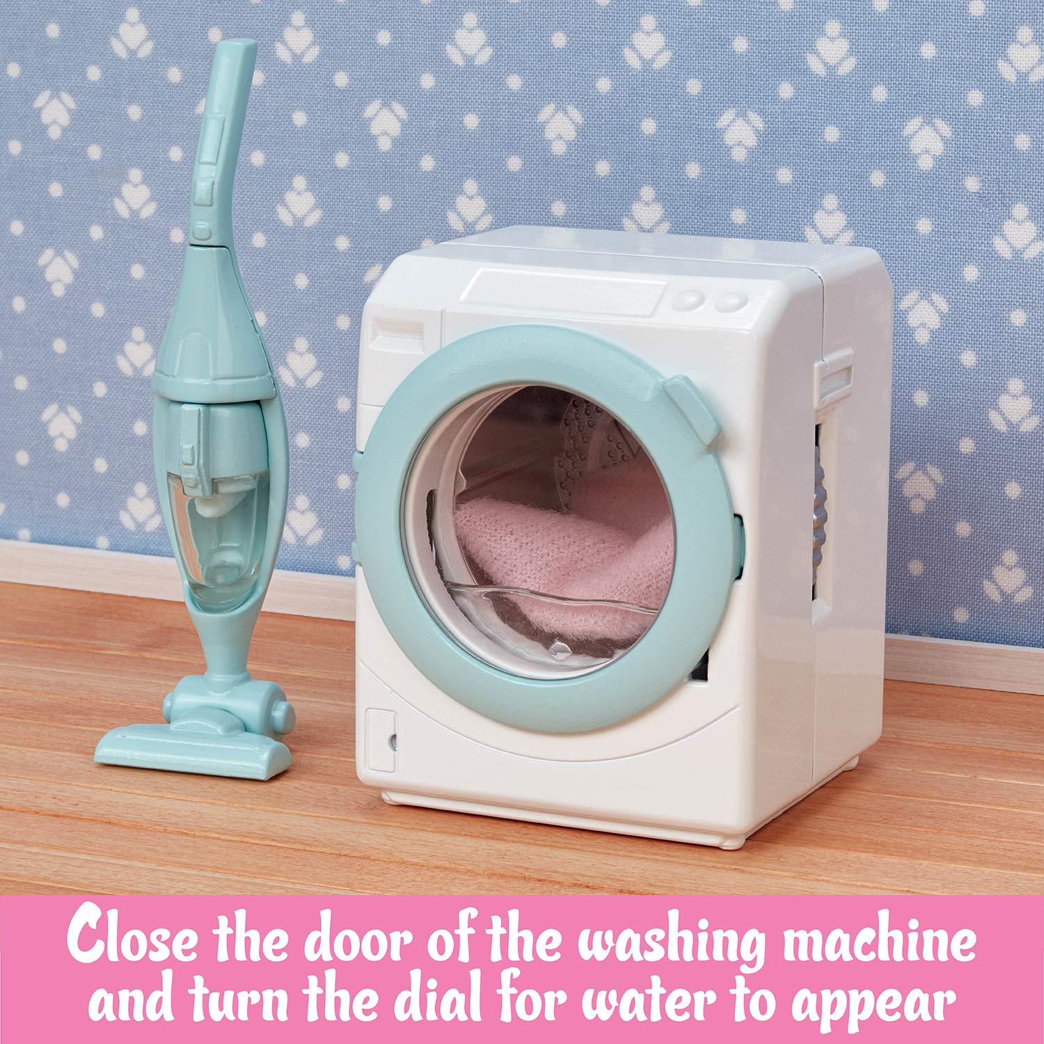 Calico Critters - Laundry & Vacuum Cleaner Set - Dollhouse Furniture & Accessories - Kids Pretend Play Toy, Miniature Dollhouse Accessories Set, Ages