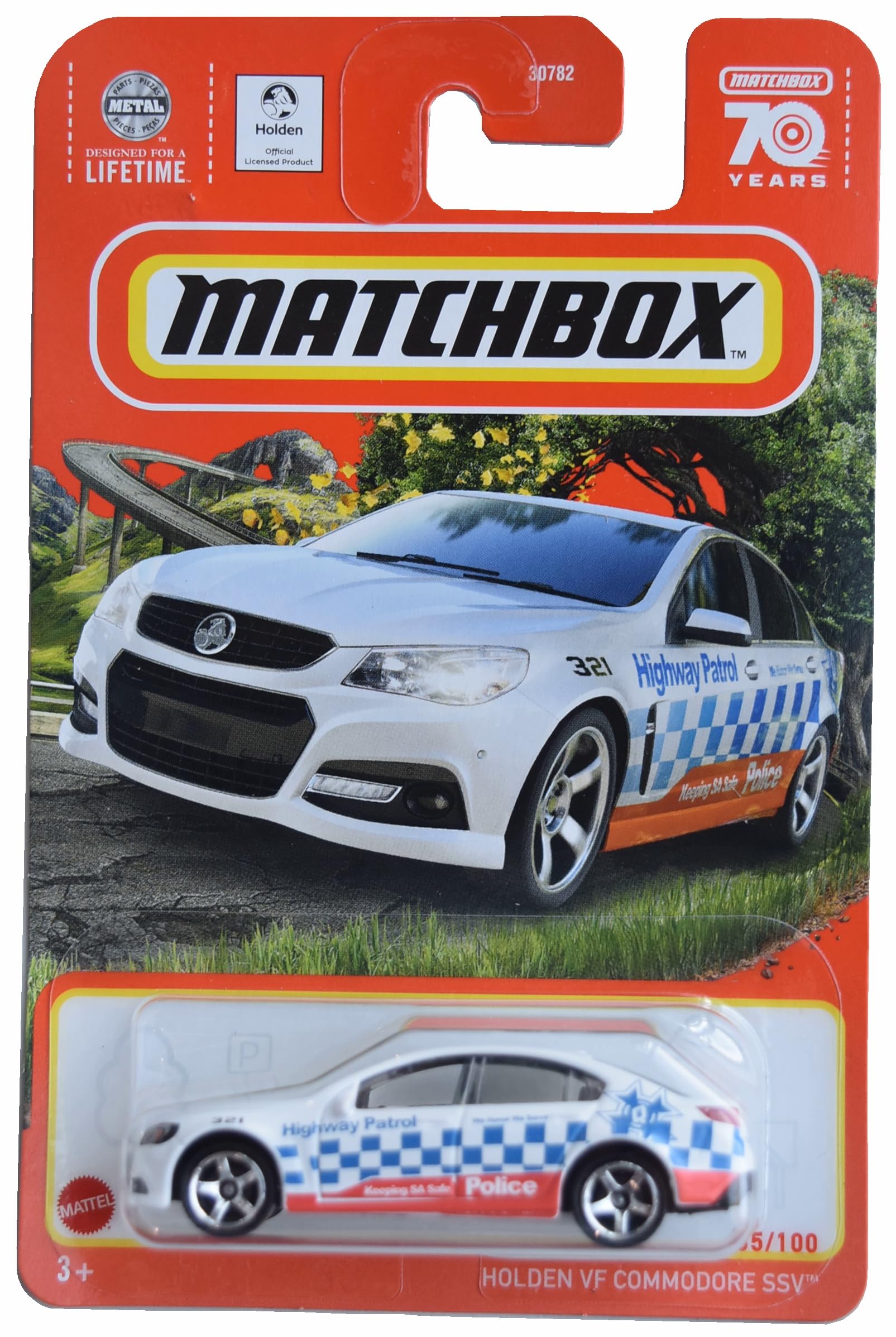 Matchbox Holden VF Commodore SSV, White 35/100 Police Highway Patrol, 1:64 Scale, Unisex, 3+