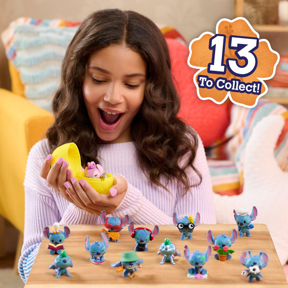 Just Play Disney Stitch That's So Stitch Collectible Figures, Surprise Figures 5 cm, 13 to Collect, Toys for Kids Ages 3+