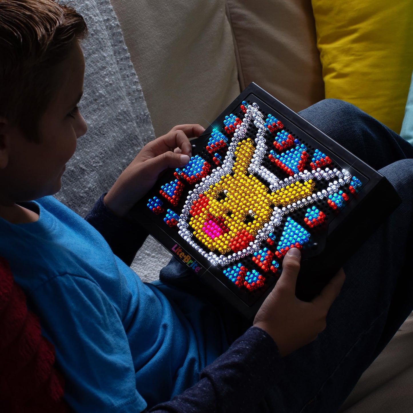 Lite Brite Super Bright HD, Pokemon Edition - Creative Retro Light-Up Screen - Educational Play for Children, Enhances Creativity, Gift for Boys