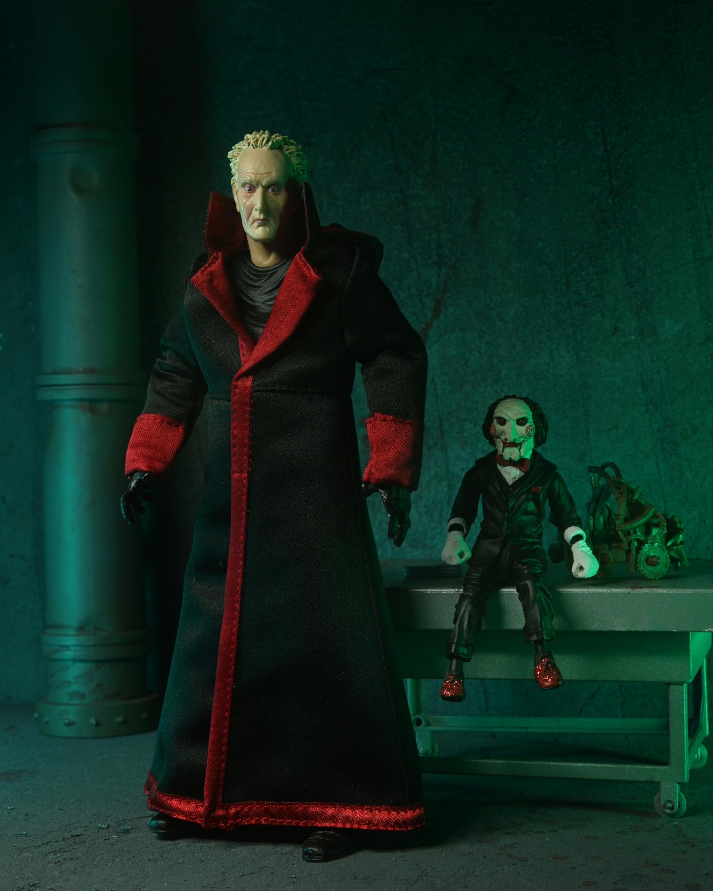 NECA Saw Ultimate Jigsaw Killer with Black Robe 7" Action Figure