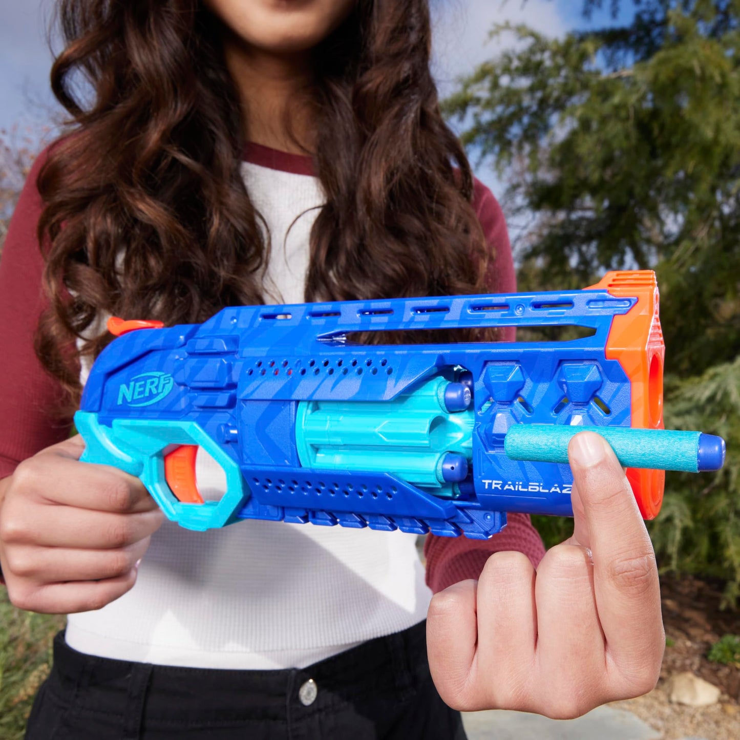 Nerf Elite 2.0 Trailblazer RD-8 Blaster, Wild Edition Color Design, 8-Dart Rotating Drum, Hammer Action, 16 Elite Darts, Tactical Rail (Amazon
