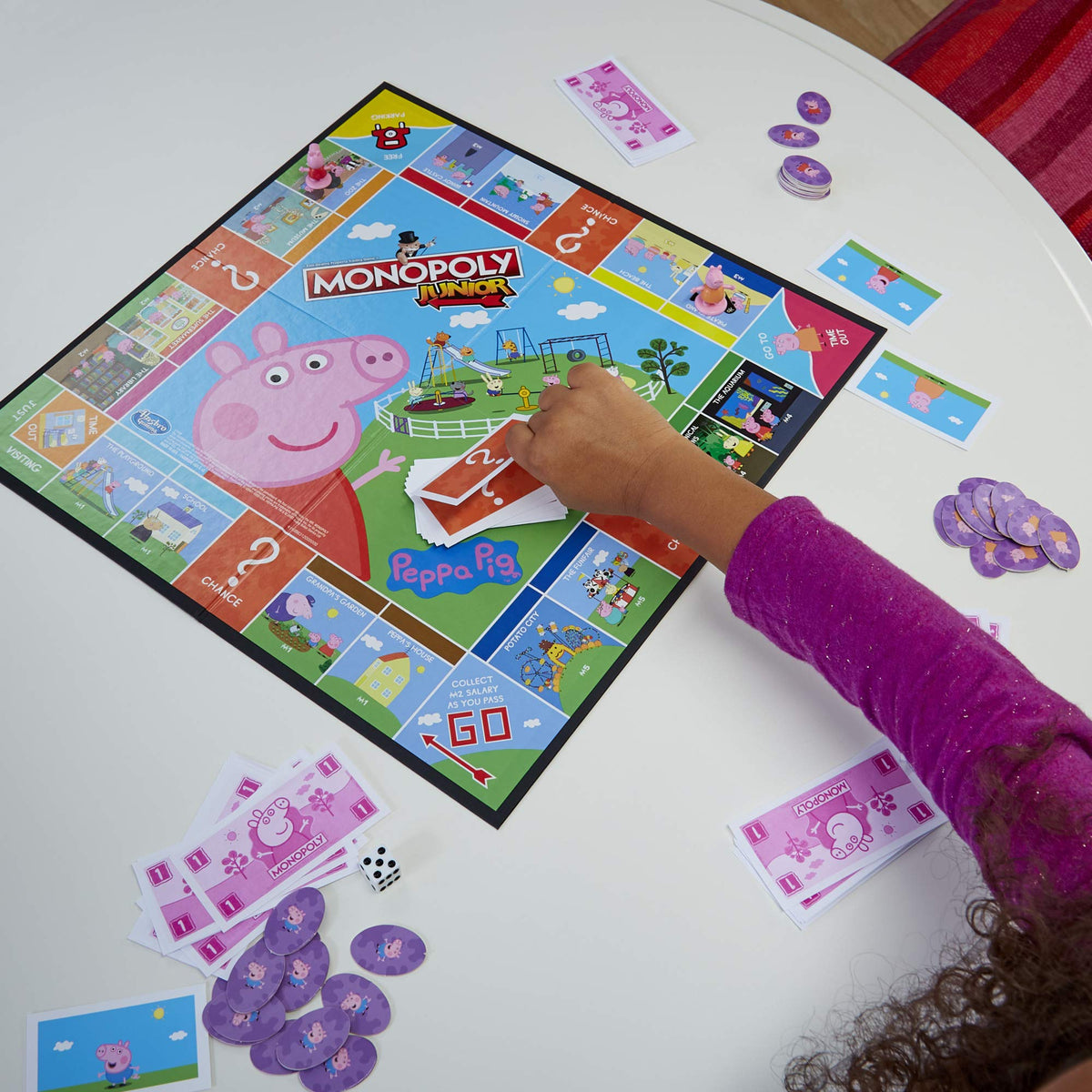 Hasbro Gaming Monopoly Junior: Peppa Pig Edition Board Game for 2-4 Players, Indoor Games for Kids, Peppa Pig Toys and Games, Ages 5+ (Amazon