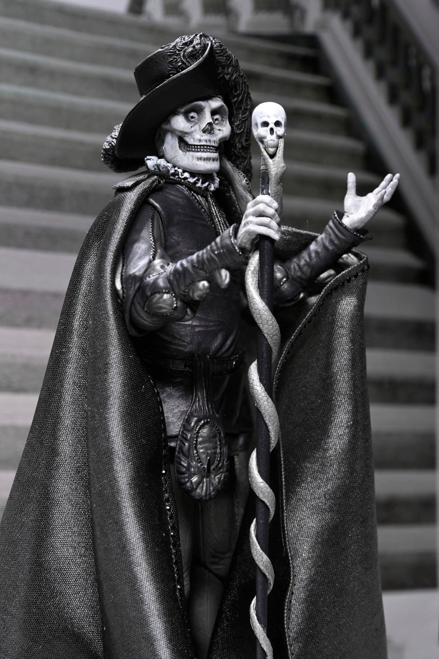 NECA Phantom of the Opera (1925) - 7” Scale Action Figure - Ultimate Phantom of the Opera Masque of the Red Death (B&W)