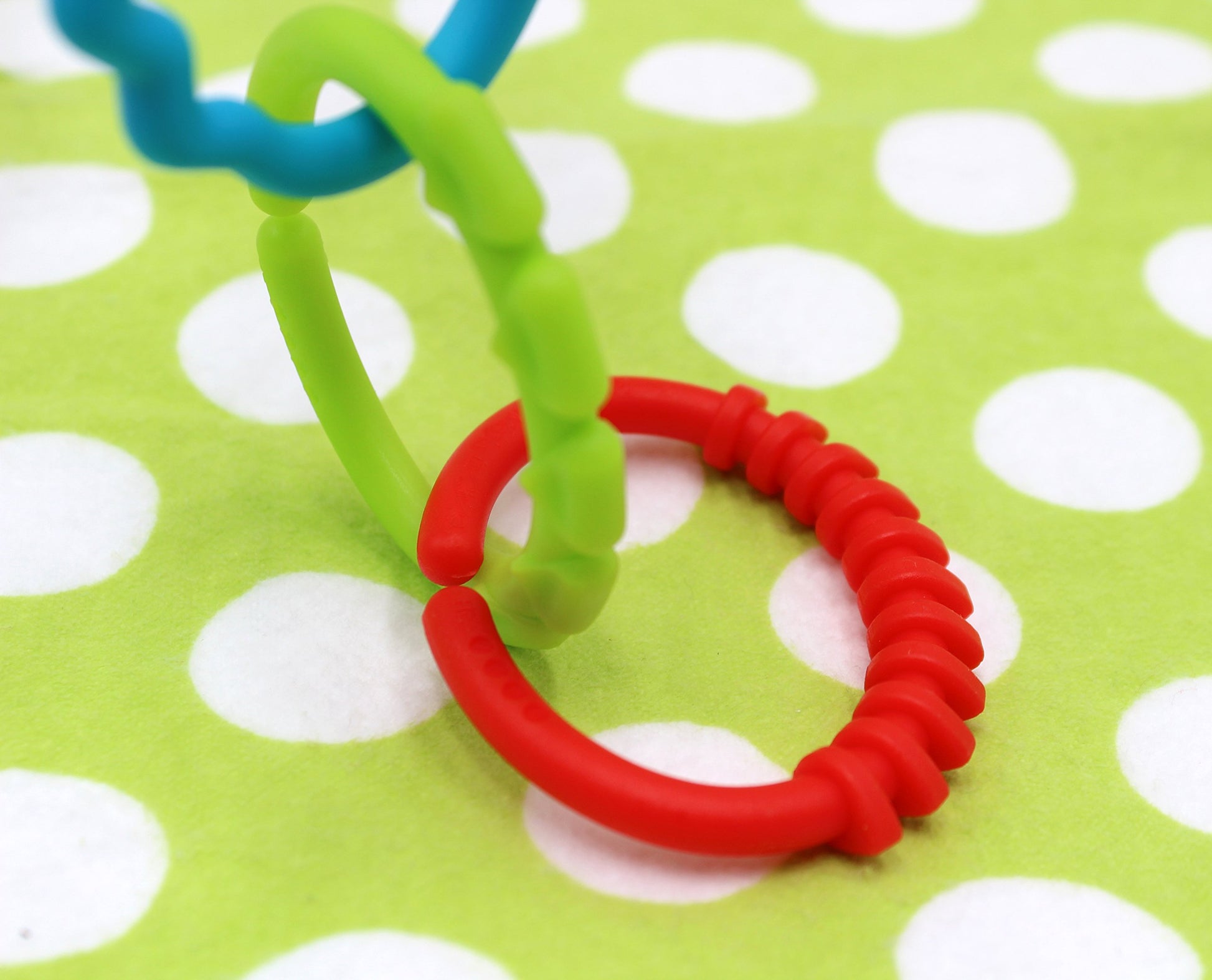 24 Pack Baby Teether Rings Links Toys Colorful Round Connecting Ring for Rattle Strollers Car Seat Travel Toys - Suit for Baby, Infant, Newborn