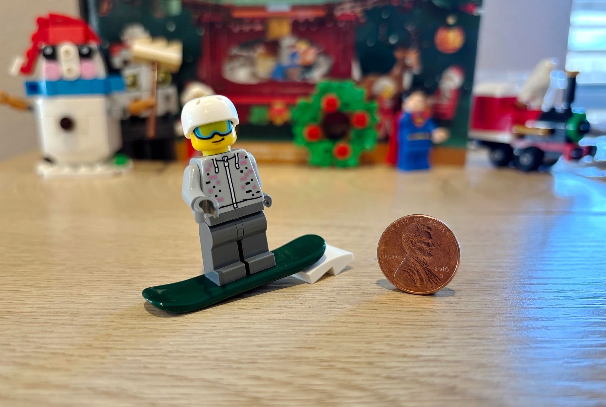 LEGO City Minifigure - Snowboarder (with Goggles and Snowboard)