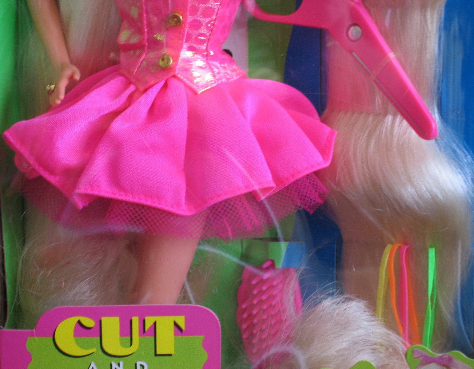 Cut and Style BARBIE Doll w Attachable Hair (1994)