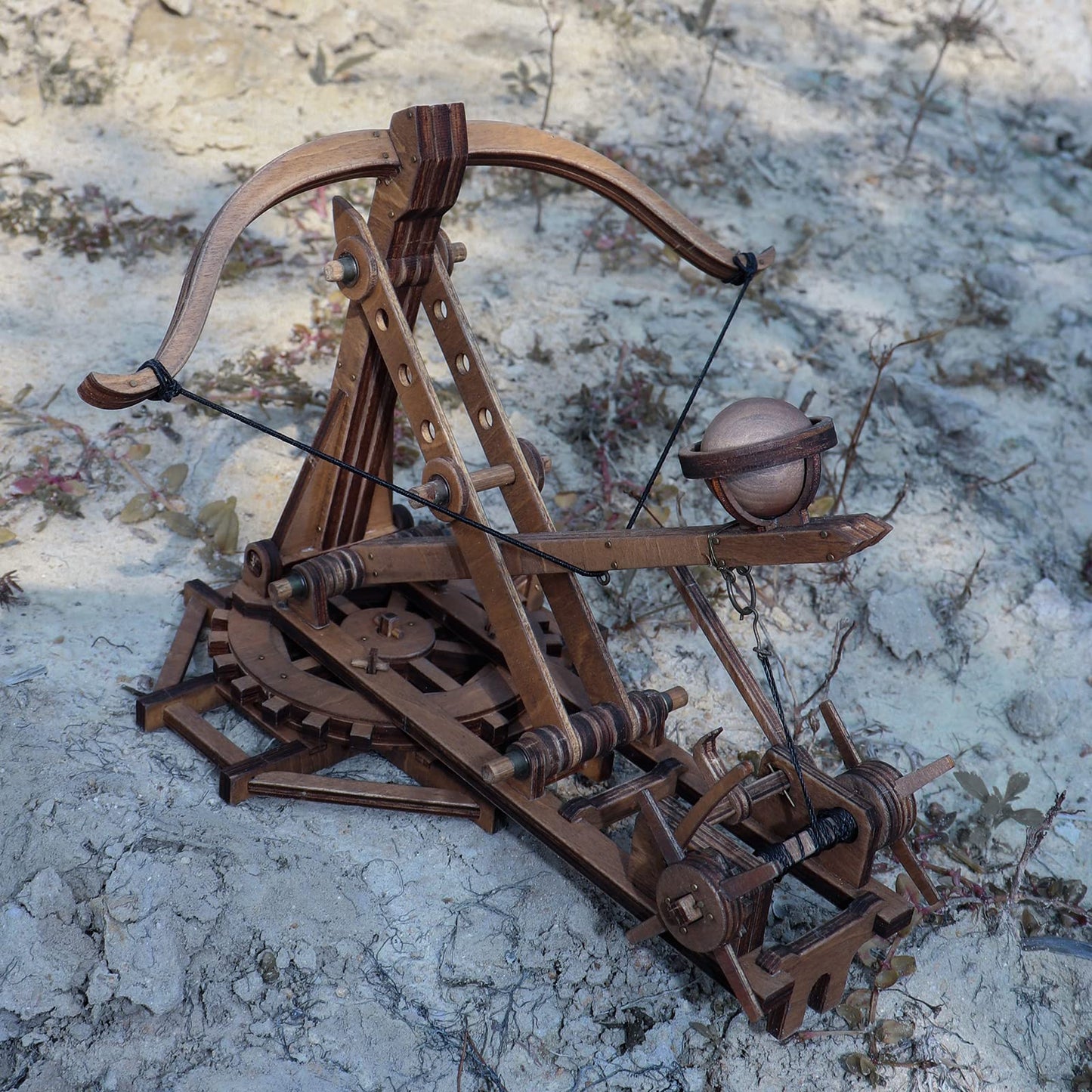 YAQUMW Adjustable Crossbow Siege Ancient Chariot Catapult Machinery Stone-Thrower Slingshot 3D DIY Wooden Puzzle Tabletop Game Model Kits Stem