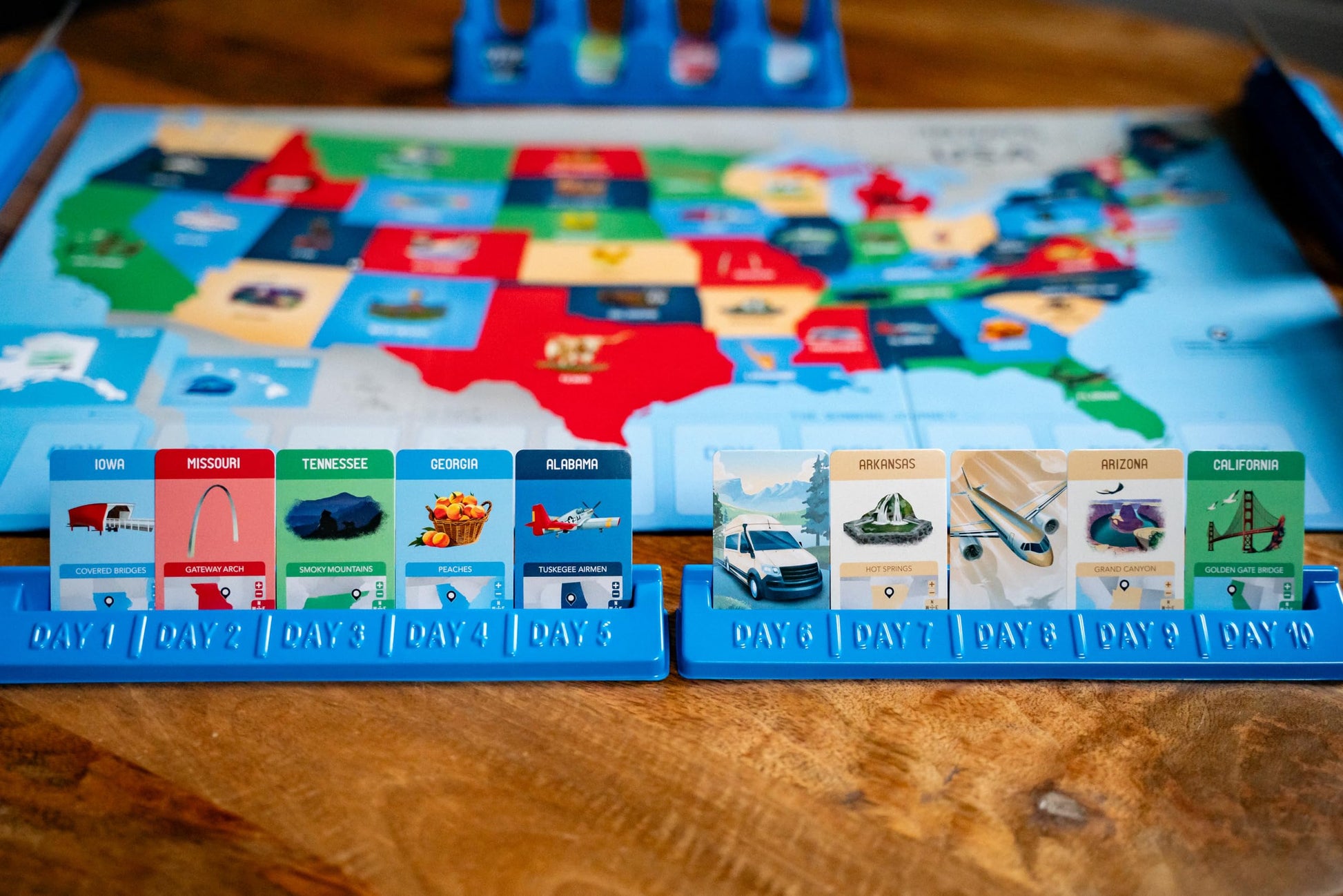 10 Days in The USA | Family Road Trip Board Game for All Ages | Designed by Alan Moon - Designer of Ticket to Ride | 2-4 Players | 30 Min | Ages 8