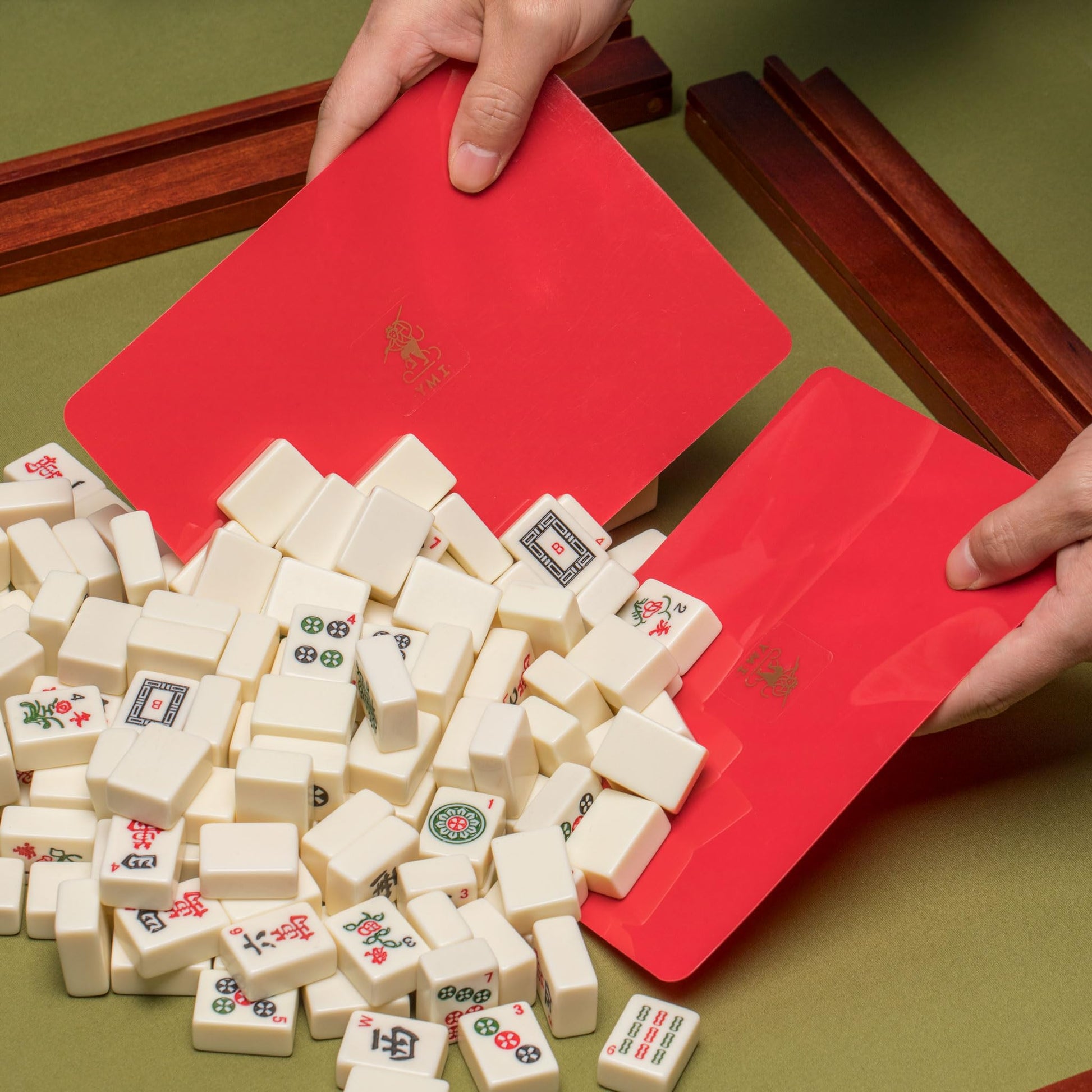 Yellow Mountain Imports Mahjong Tile Mixer Combo - 4 Manual Shufflers (2 Red and 2 Blue)