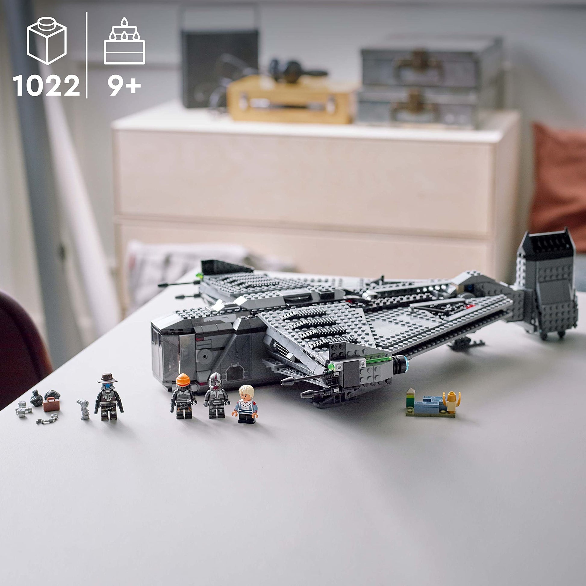 LEGO Star Wars The Justifier 75323, Buildable Toy Starship with Cad Bane Minifigure and Todo 360 Droid Figure, The Bad Batch Set, Gifts for Kids, Boys