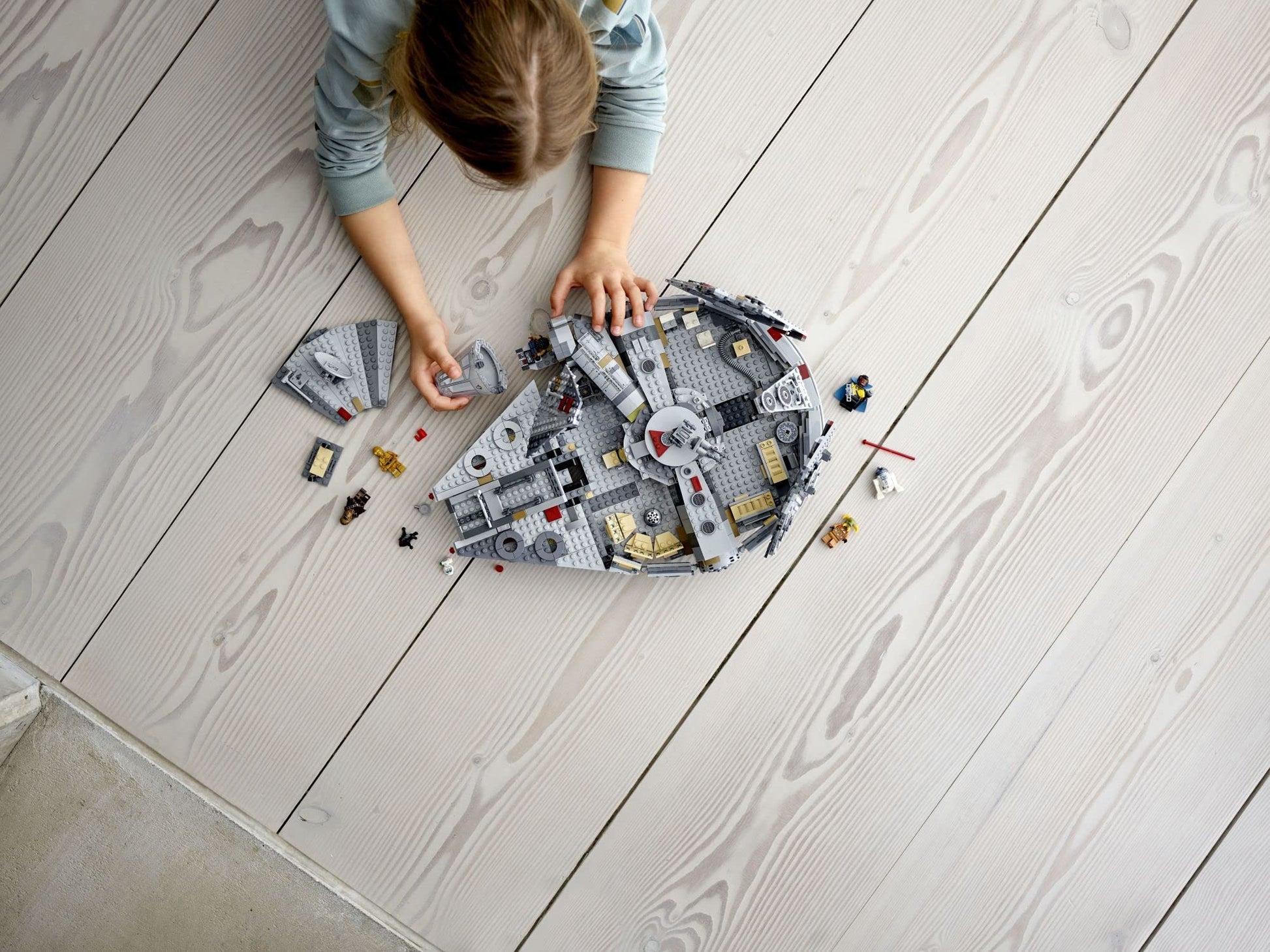 LEGO Star Wars Millennium Falcon 75257 Building Set - Starship Model with Finn, Chewbacca, Lando Calrissian, Boolio, C-3PO, R2-D2, and D-O