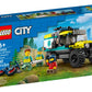 LEGO 40582 City 4x4 Off-Road Ambulance Rescue Limited Edition 2023 Set 6+ 162 Pieces with Cool Off-Road Vehicle and 3 Minfigures, Yellow Green and Red