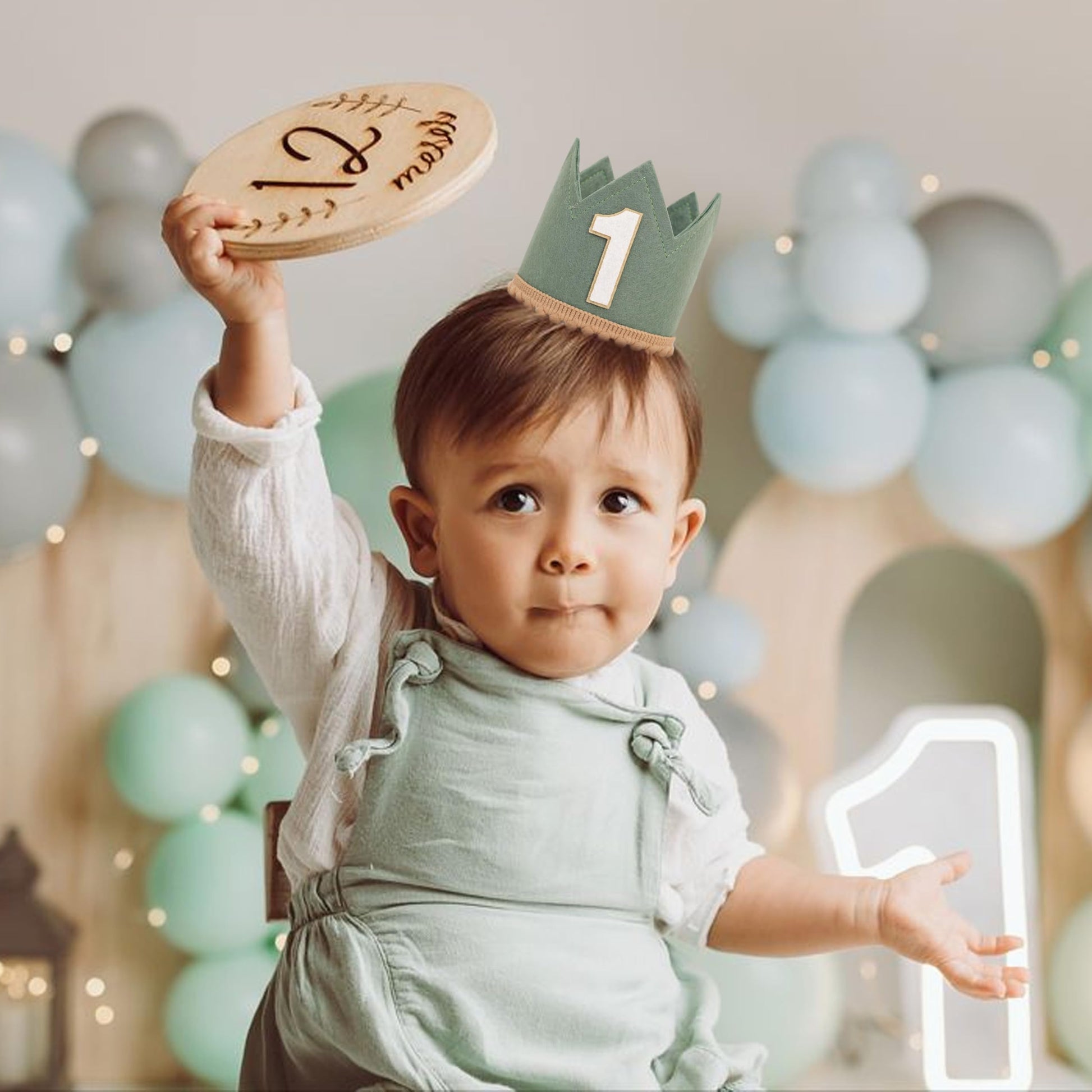 Agvgaza Wild One Birthday Crown - Safari Jungle 1st Birthday Hat for Boys and Girls, Deep Green Woodland First Cake Smash Photo Props