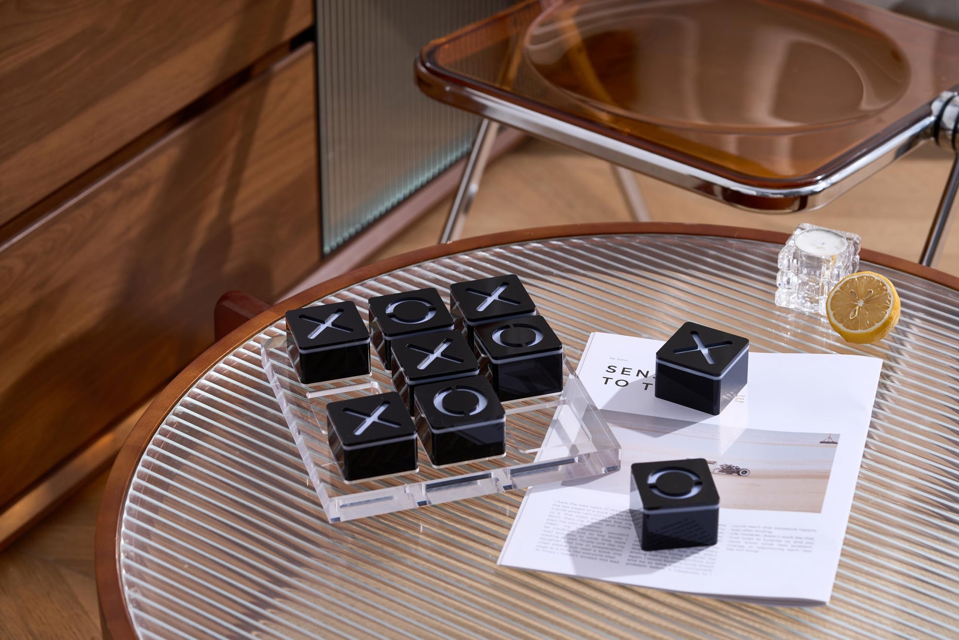 LuxLand Home Modern Tic Tac Toe for Home Decoration Black Acrylic XO with Clear Base Decorative Tic Tac Toe Table Top Decoration Coffee Table Decor
