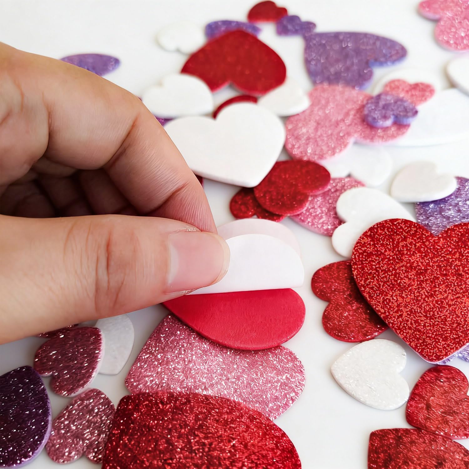 mufanyu 200 Pcs Valentines Day Crafts Gifts Set with 100 Heart Doilies, 20 Foam Hearts, 2 Bags Valentine Foam Stickers, DIY Crafts Scrapbook Supplies
