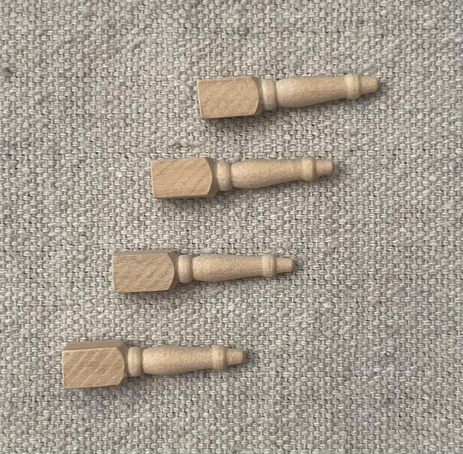 Miniature Wooden Furniture Legs for Dollhouse, 1:12 Scale Straight Desk Legs, Natural Wood, 3cm High, 4 Pack, #2 Legs